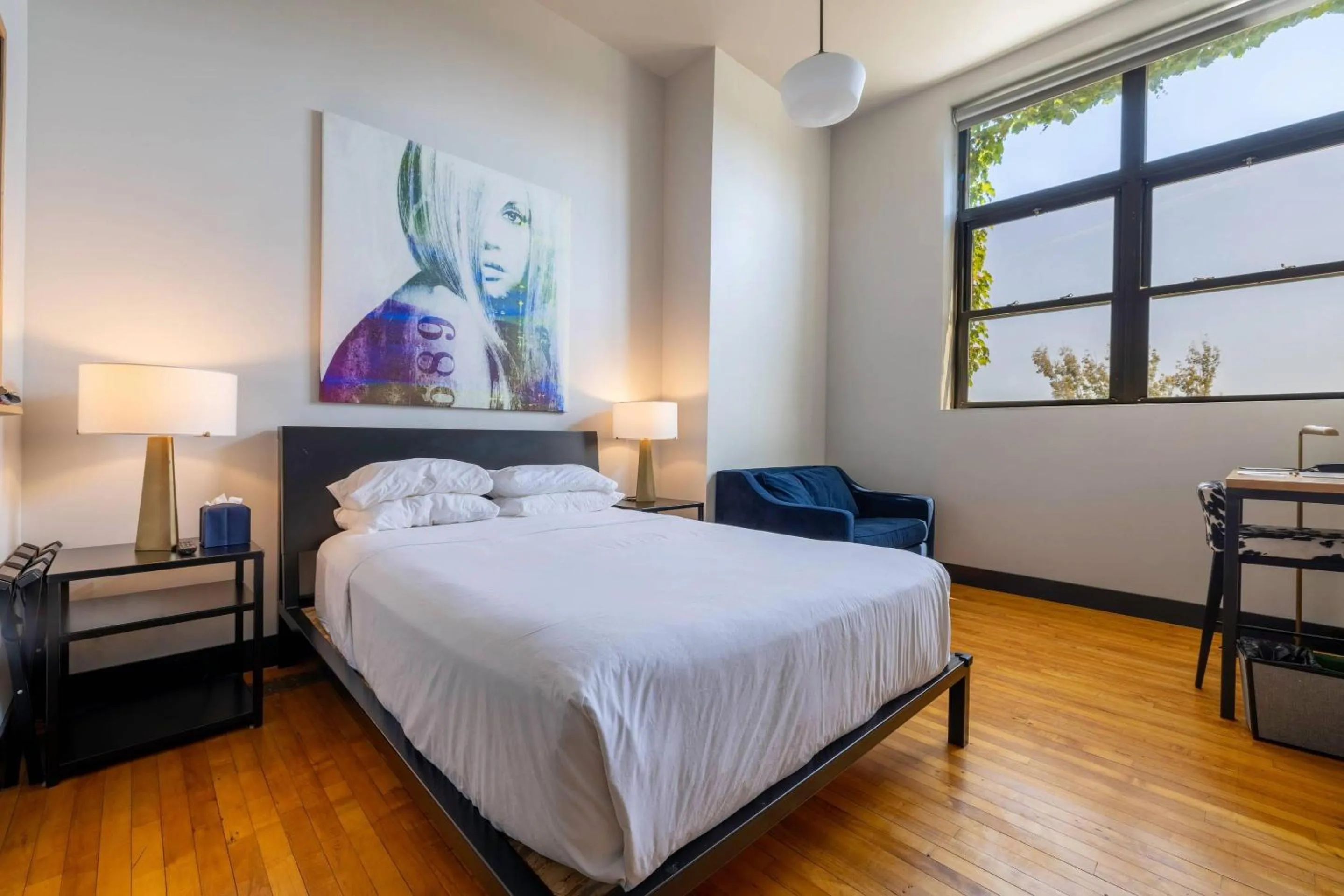 Bedroom, Bed in Hotel Grinnell, Ascend Hotel Collection