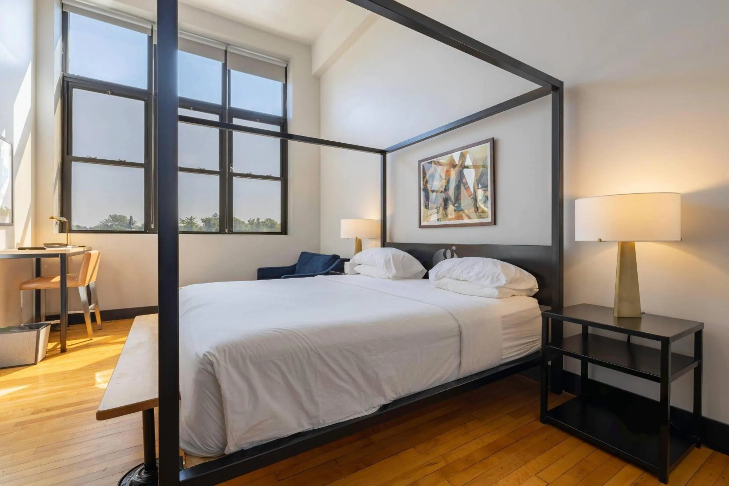 Bedroom, Bed in Hotel Grinnell, Ascend Hotel Collection