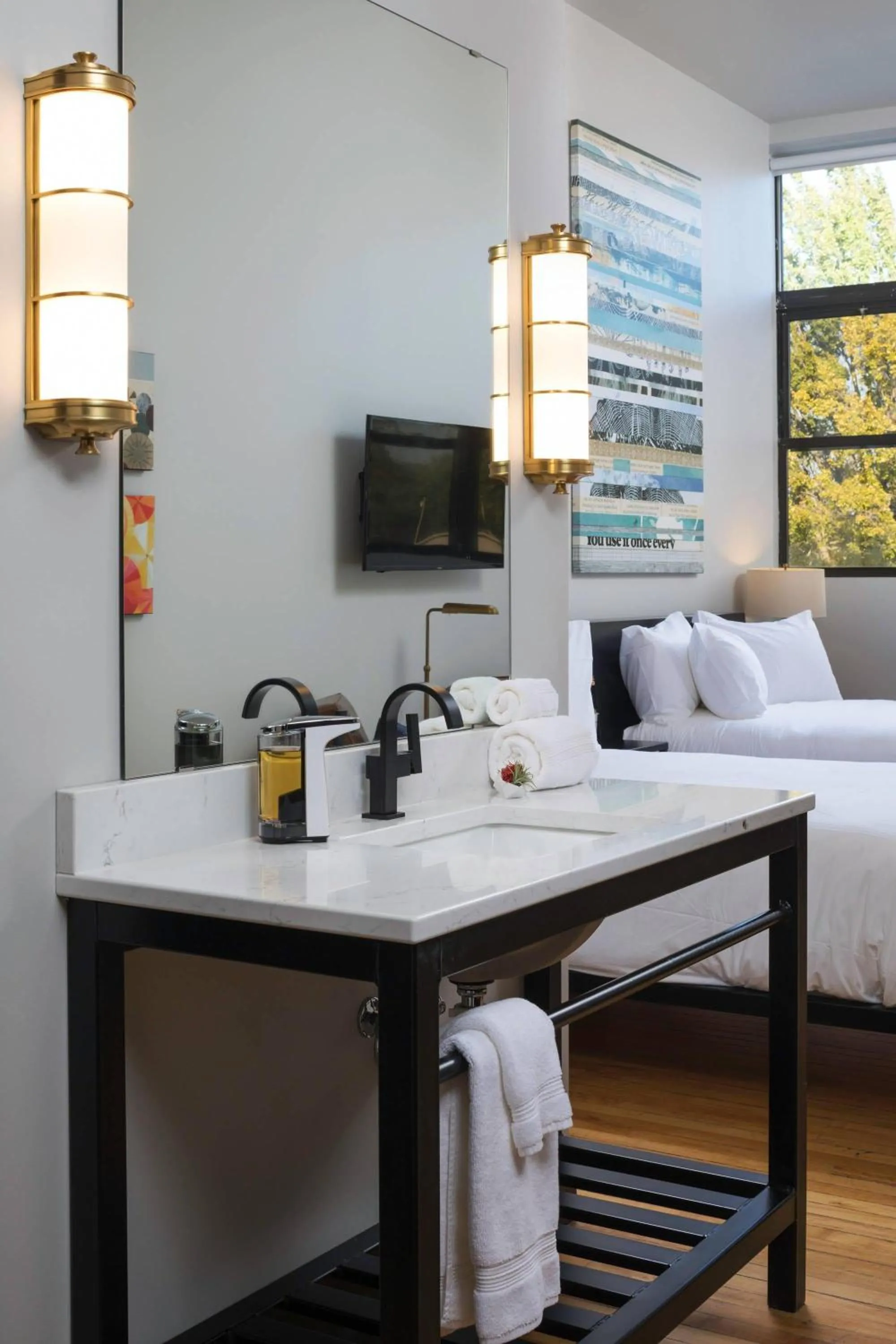 Bedroom, Bed in Hotel Grinnell, Ascend Hotel Collection