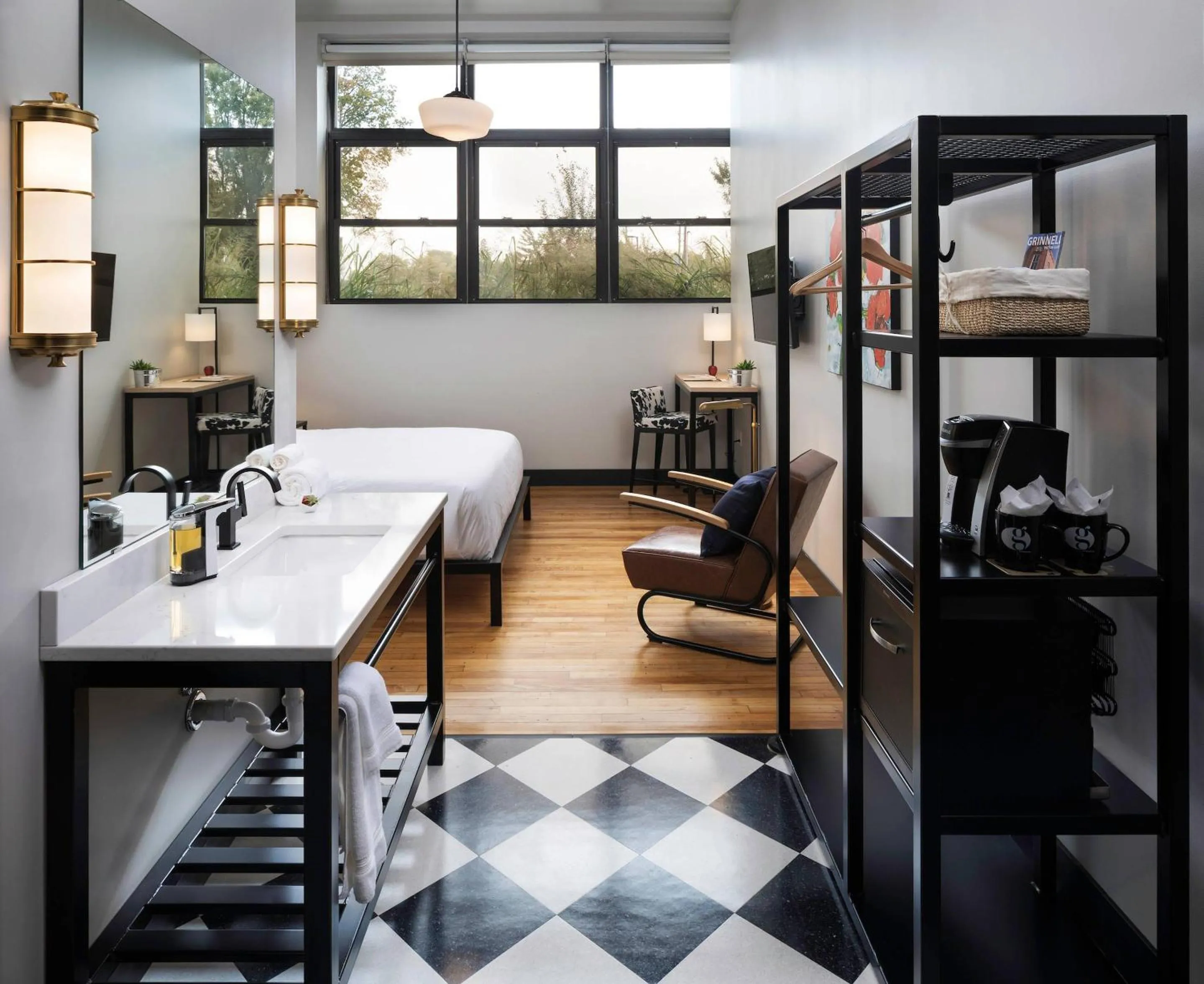 Bedroom in Hotel Grinnell, Ascend Hotel Collection