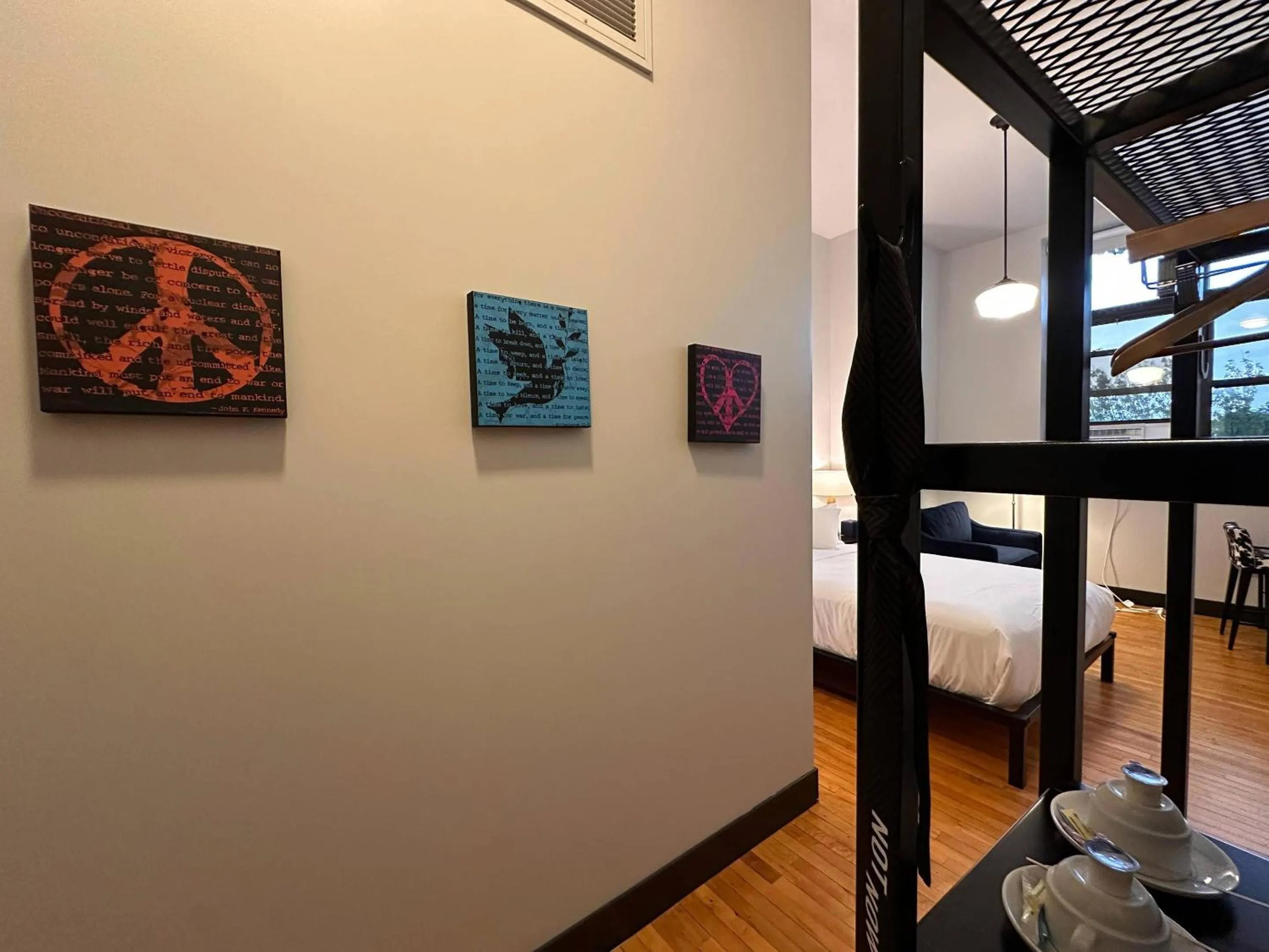 Bedroom in Hotel Grinnell, Ascend Hotel Collection