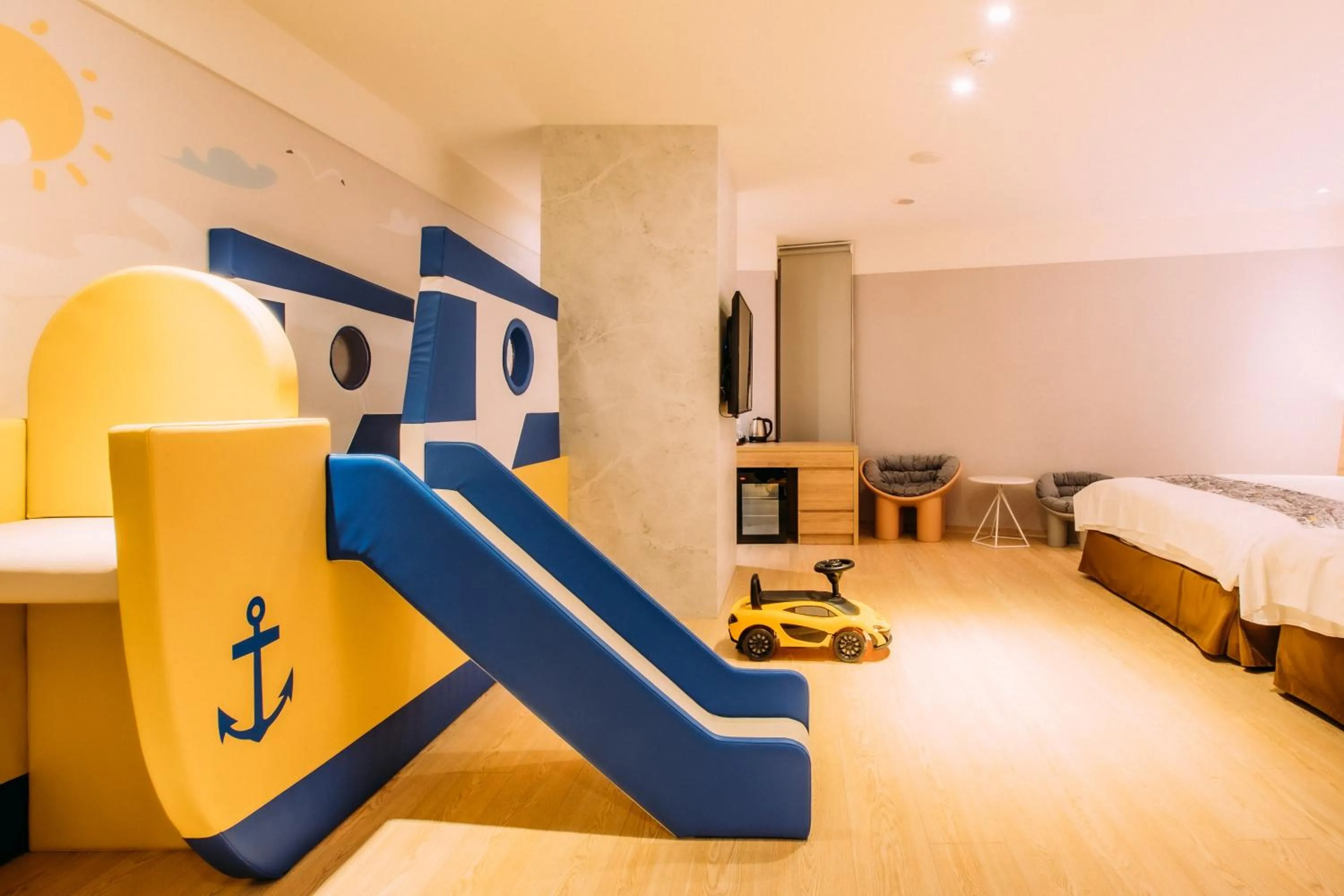 Photo of the whole room in Mega Hotel