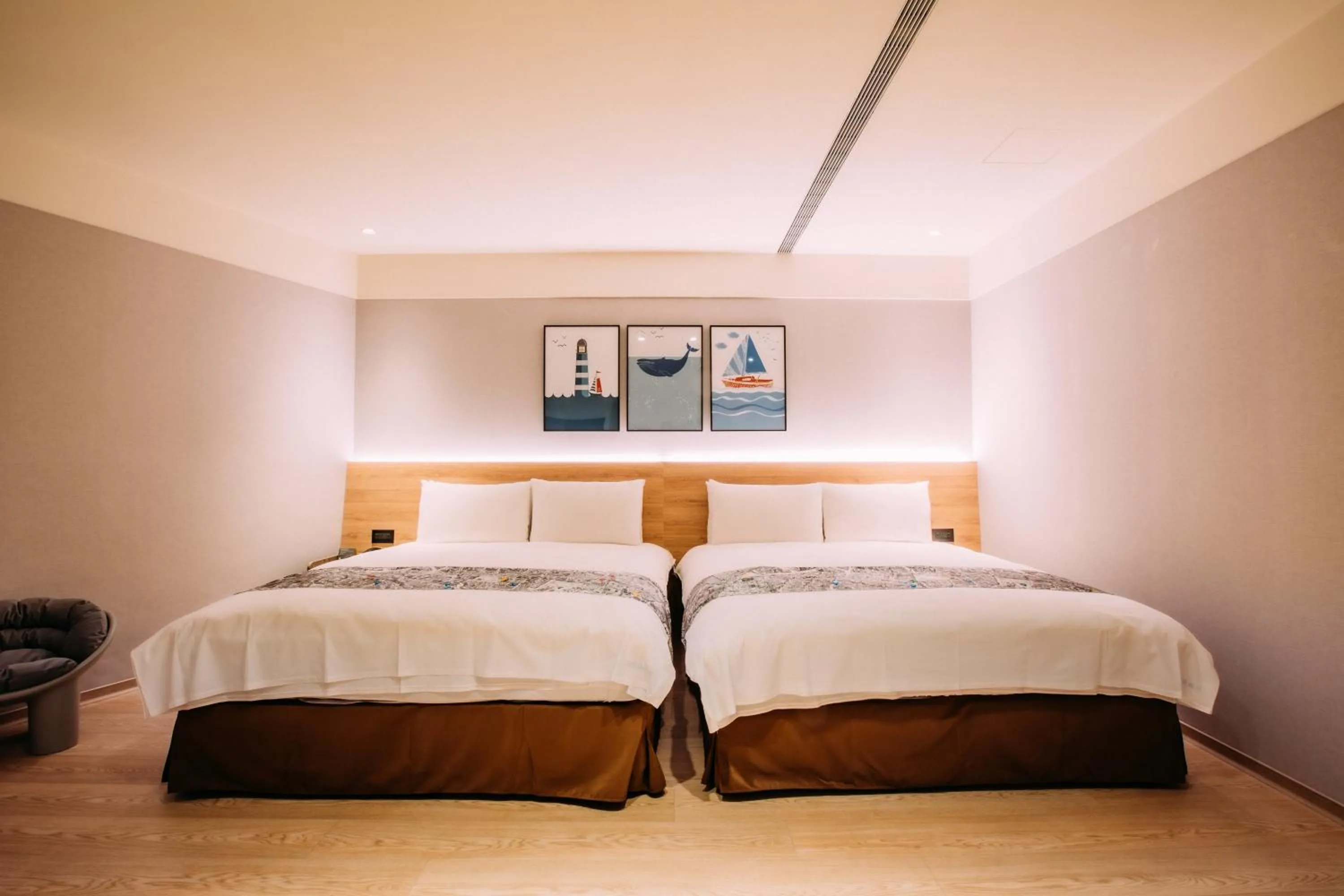 Photo of the whole room in Mega Hotel