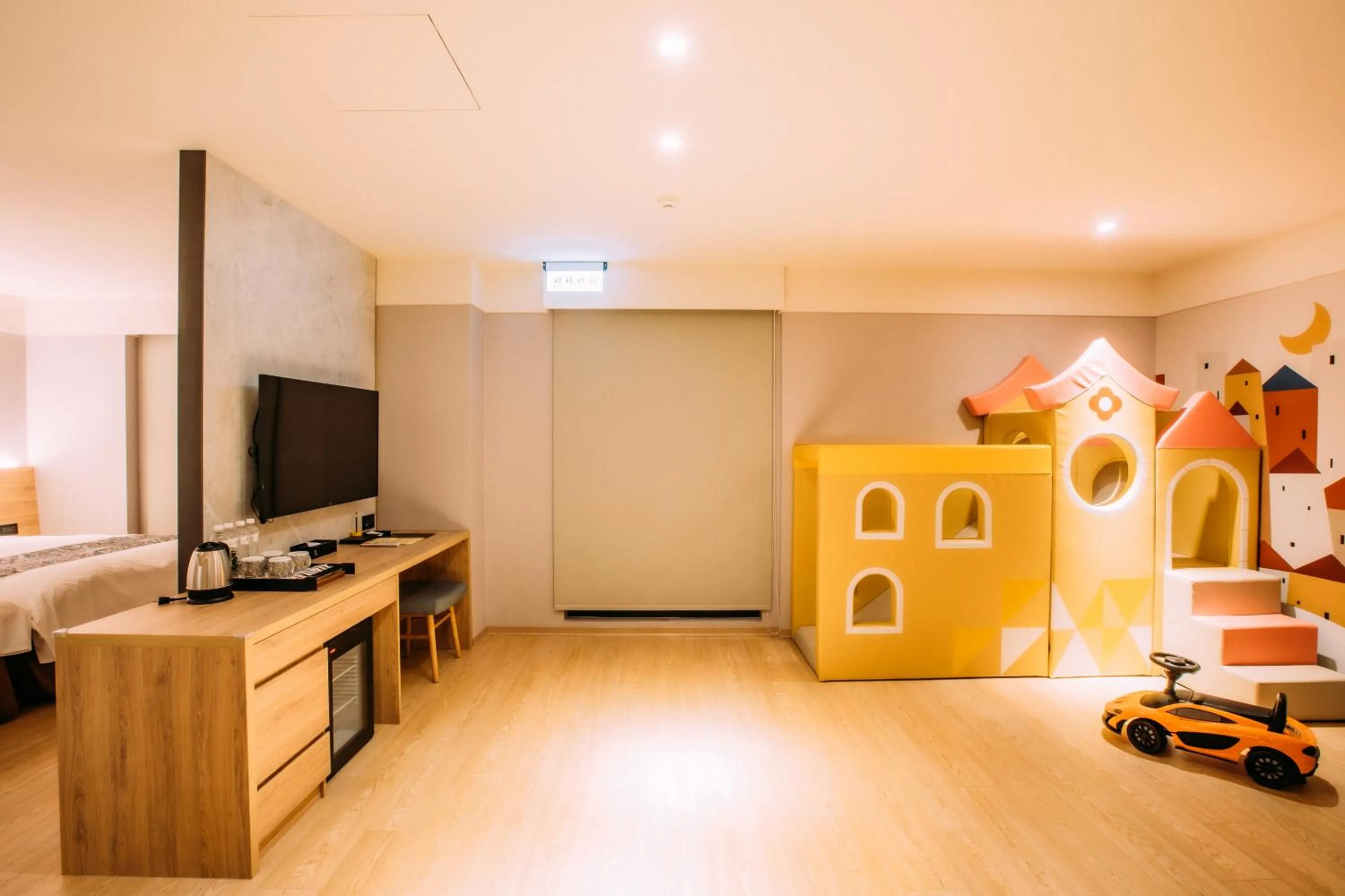 Photo of the whole room in Mega Hotel