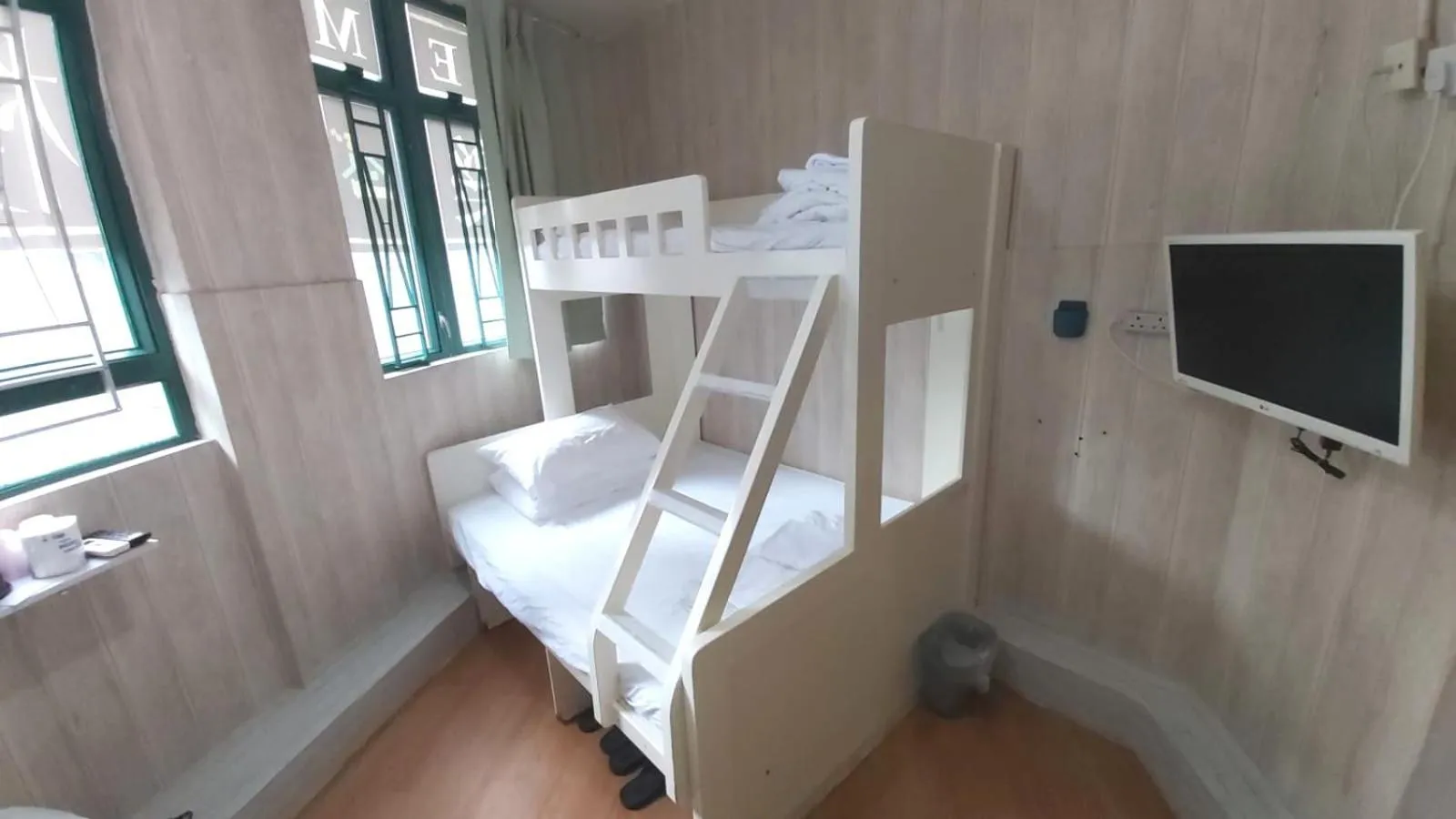 Bed in Cozy Inn Jordan Station