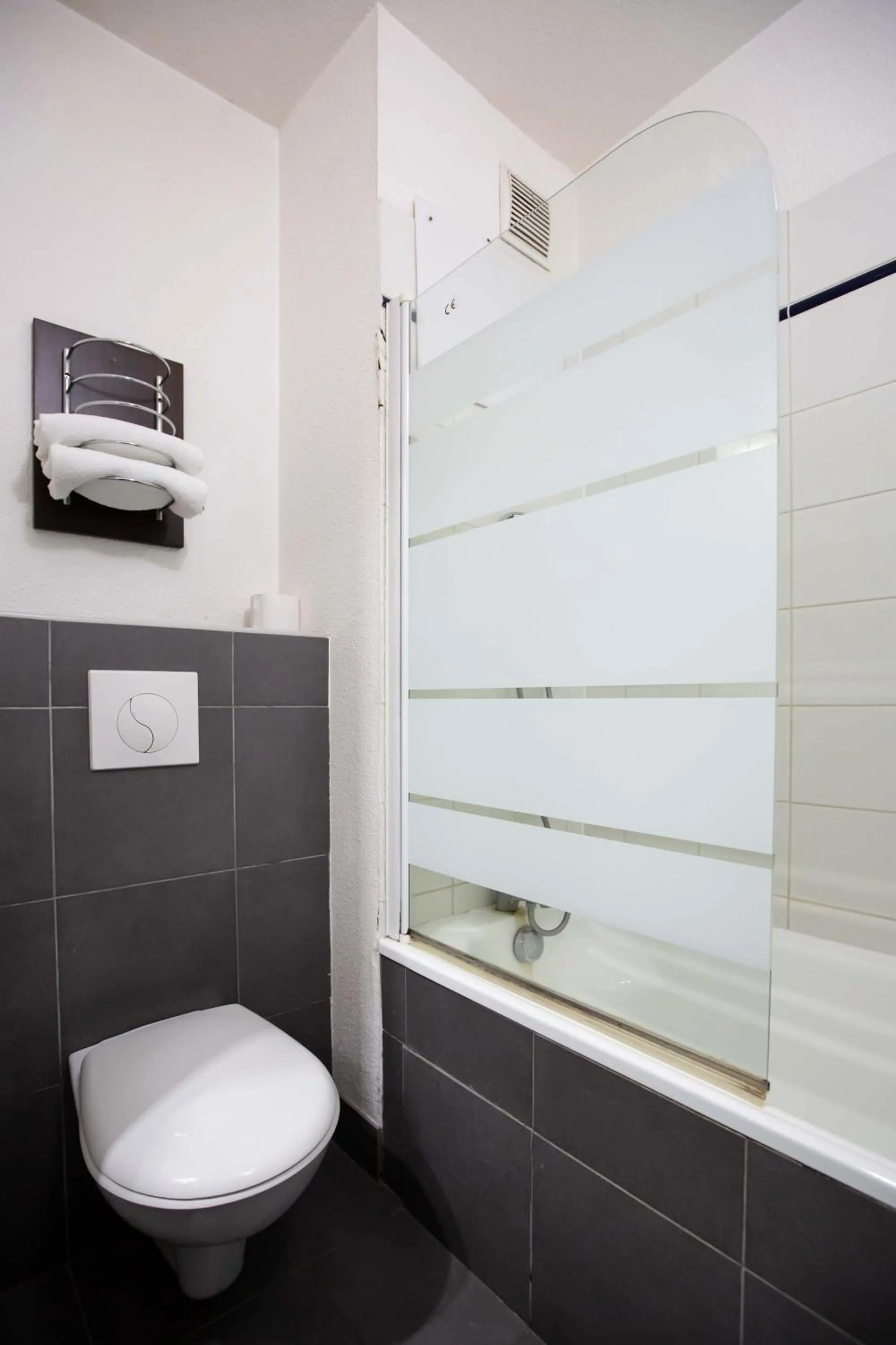 Bathroom in Urban by balladins Eaubonne