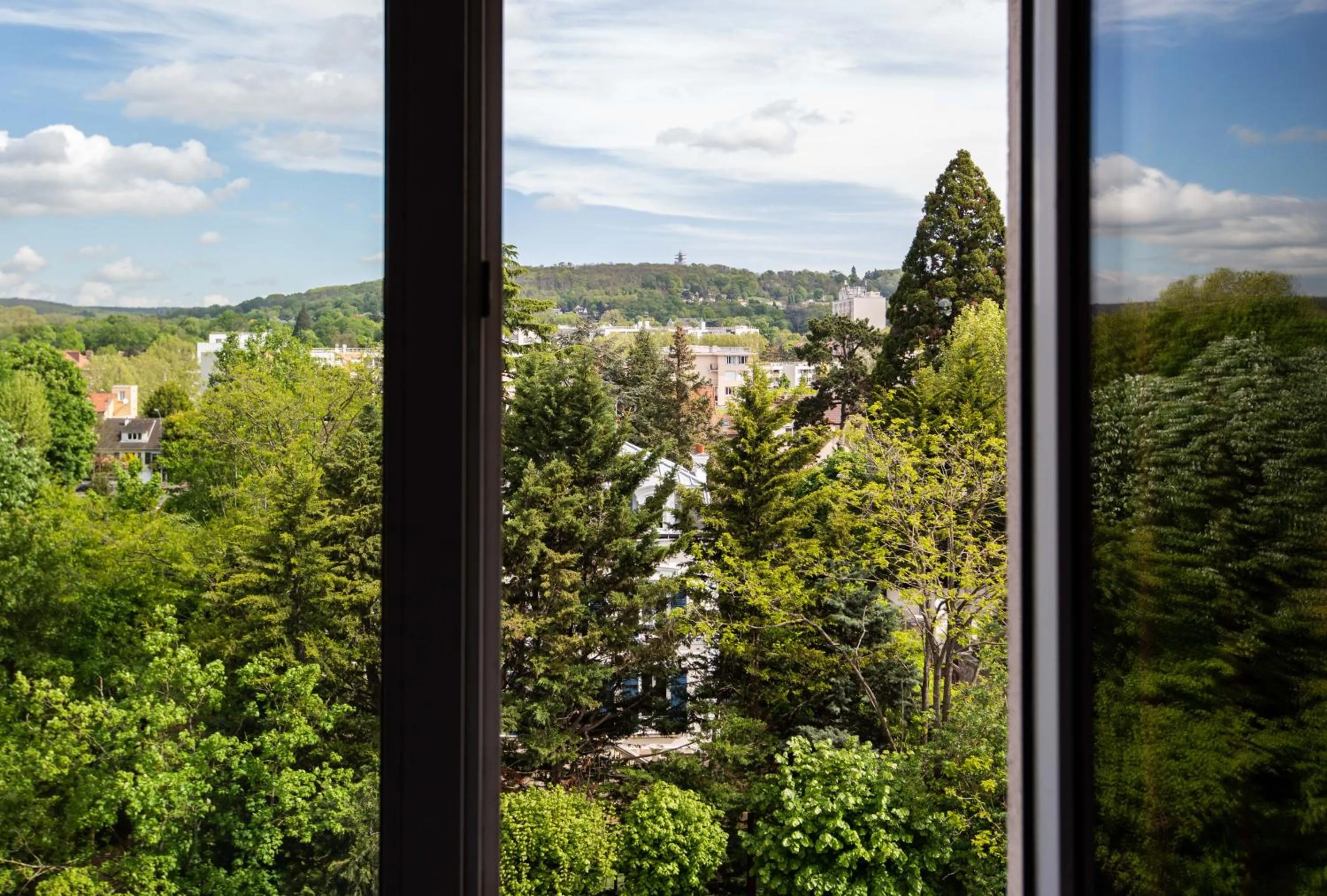 Natural landscape in Urban by balladins Eaubonne