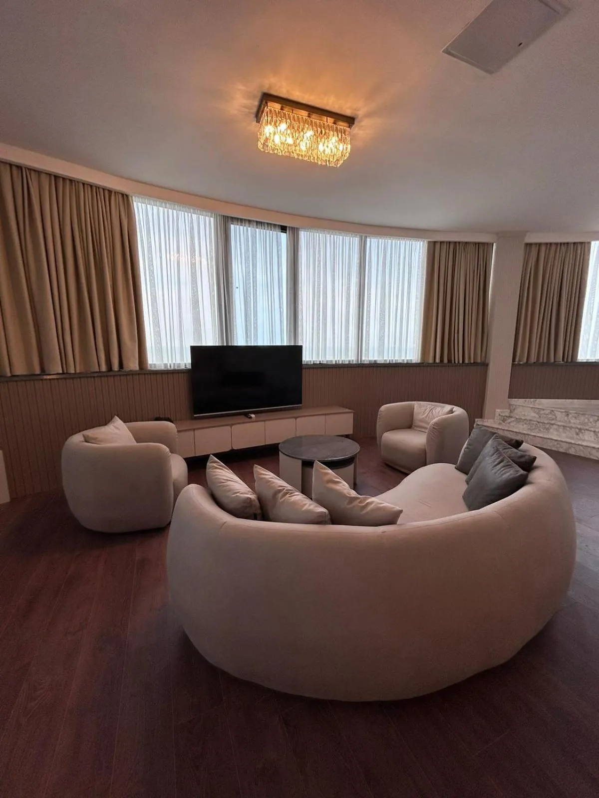 Seating area in Sky Tower King Hotel