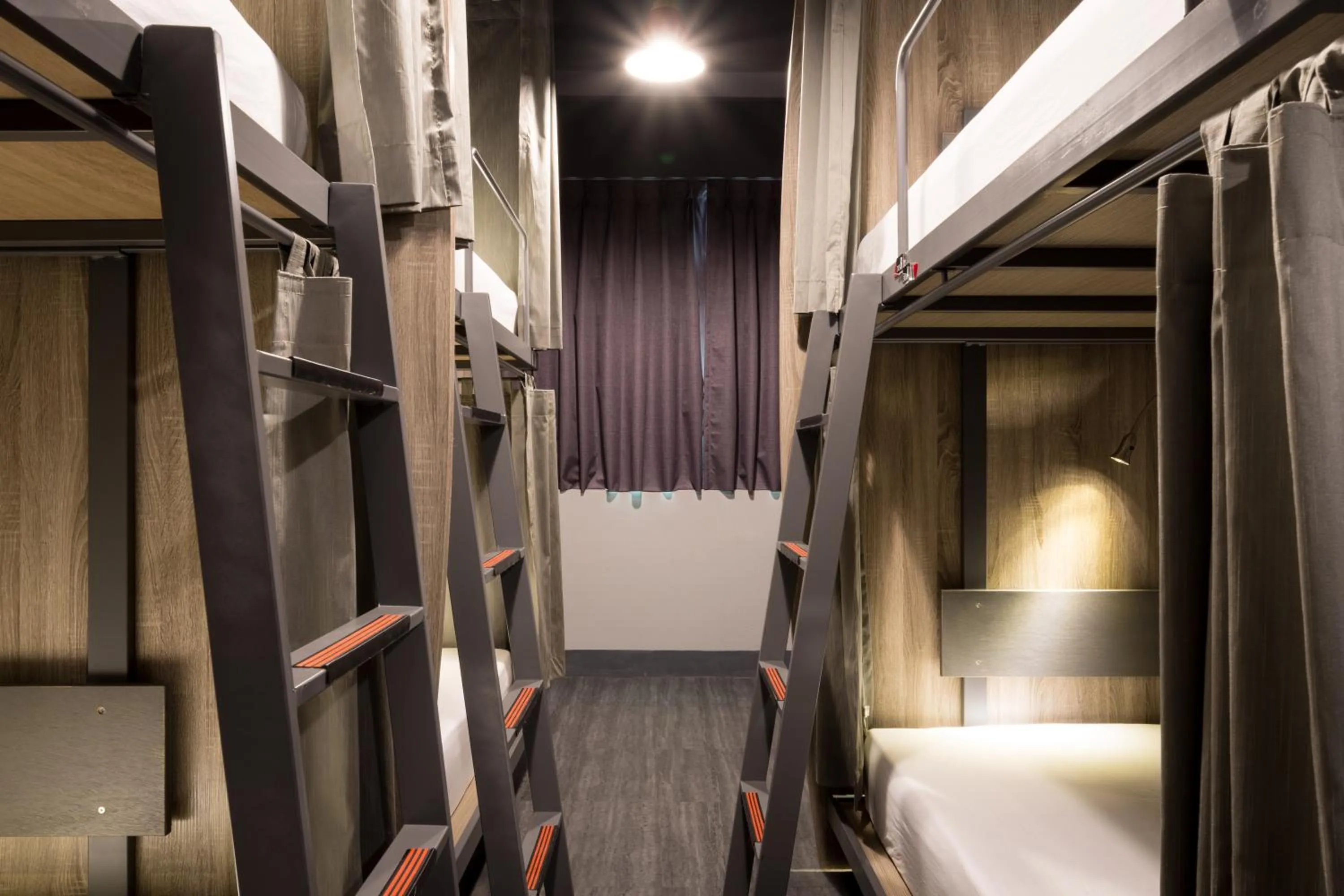 bunk bed in Taipei Travelers International Hostel