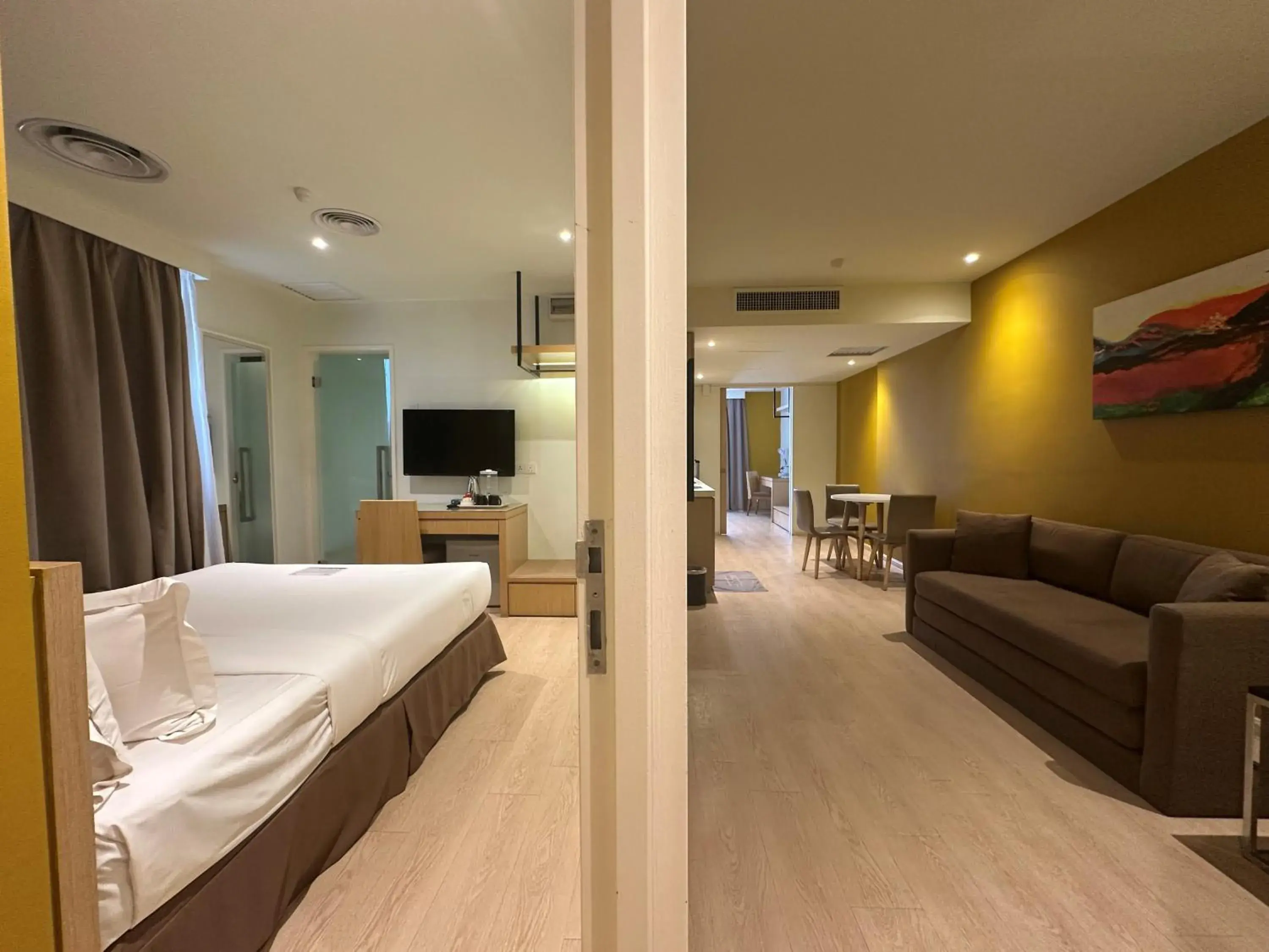 Deluxe Family Room - 2 Bedroom in SGI Vacation Club Hotel Deluxe Family Room - 2 Bedroom in SGI Vacation Club Hotel