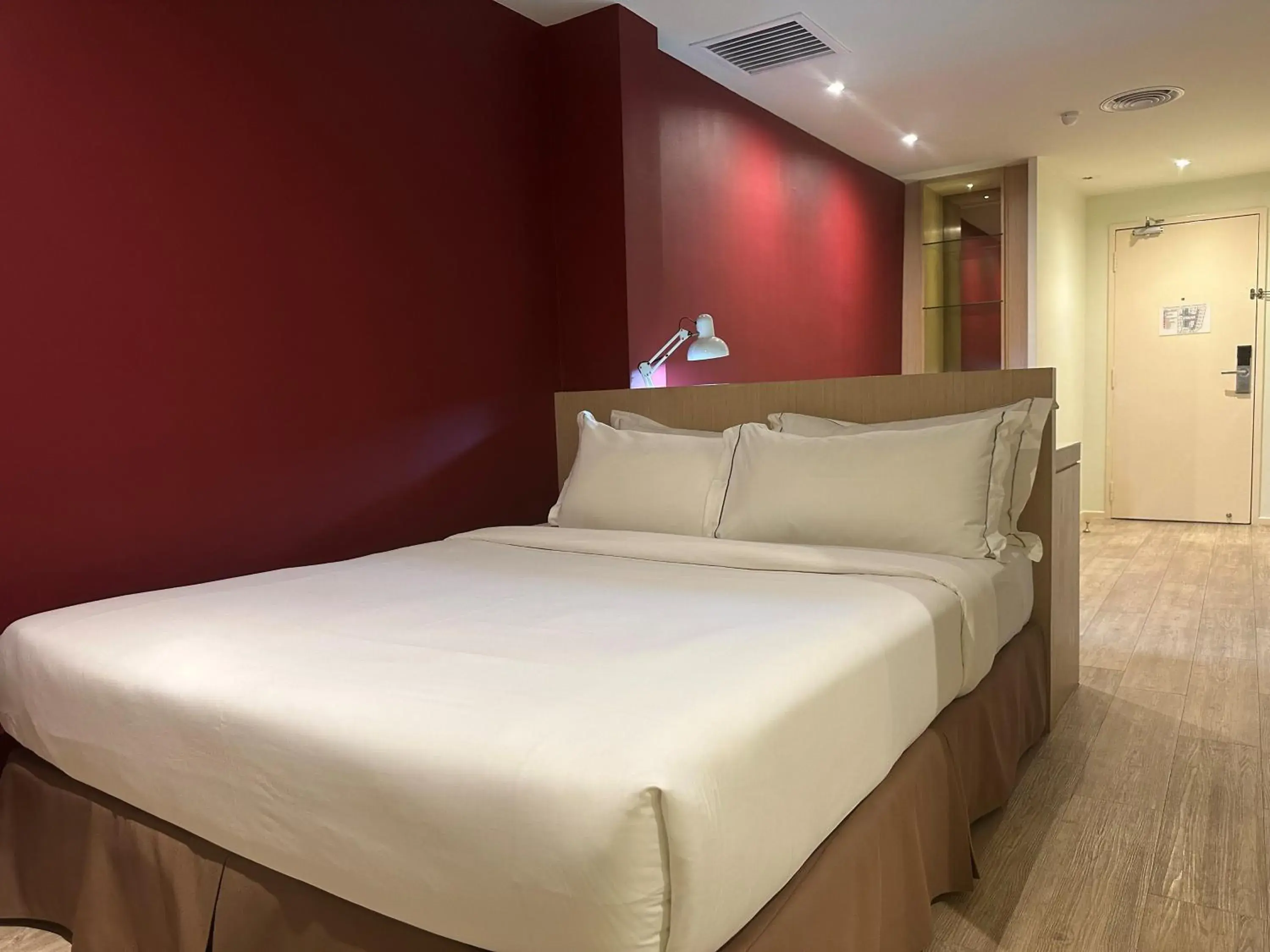 Deluxe Queen Room (No Window) in SGI Vacation Club Hotel Deluxe Queen Room (No Window) in SGI Vacation Club Hotel