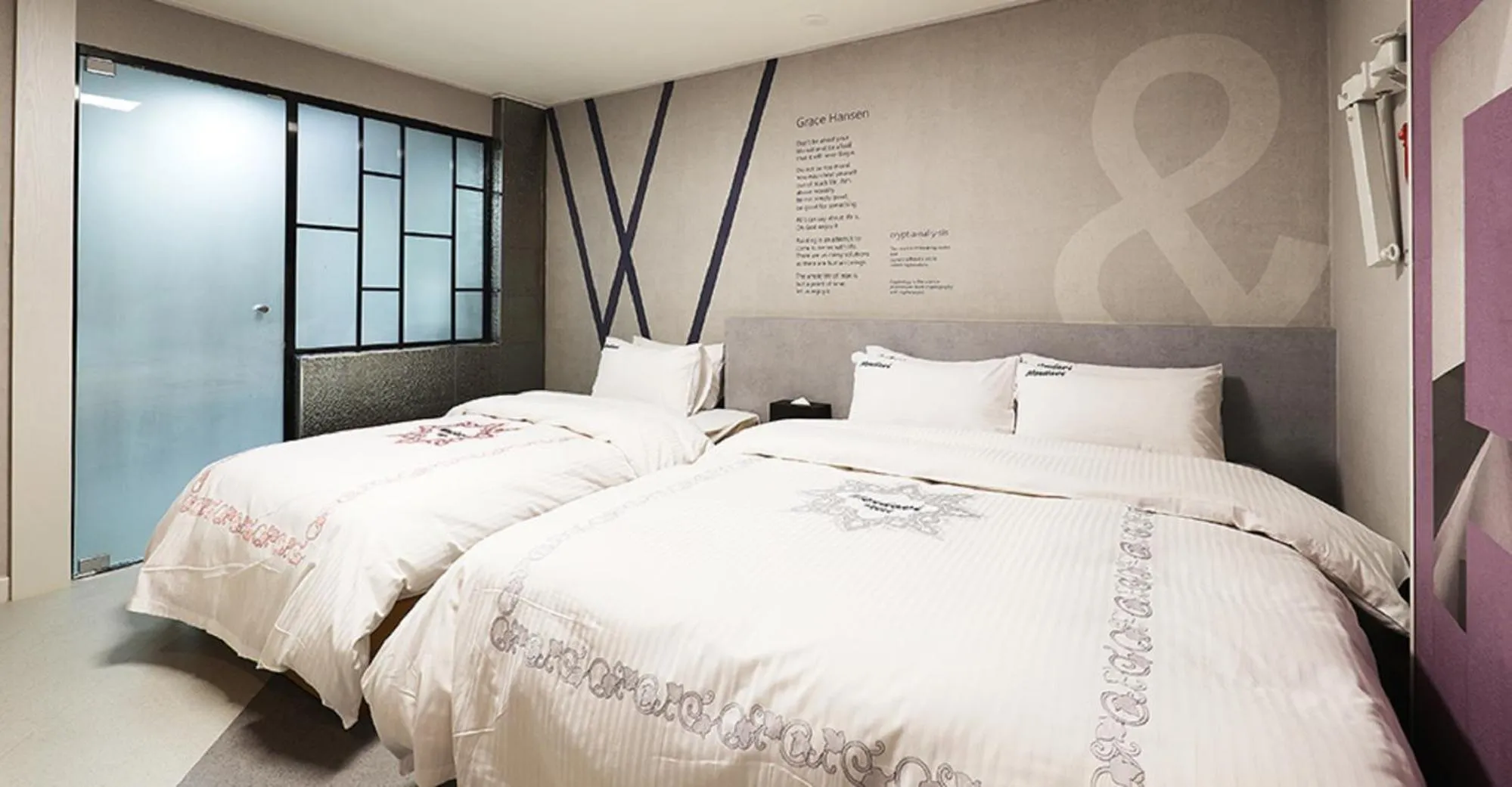 Bed in Hotel Mondavi