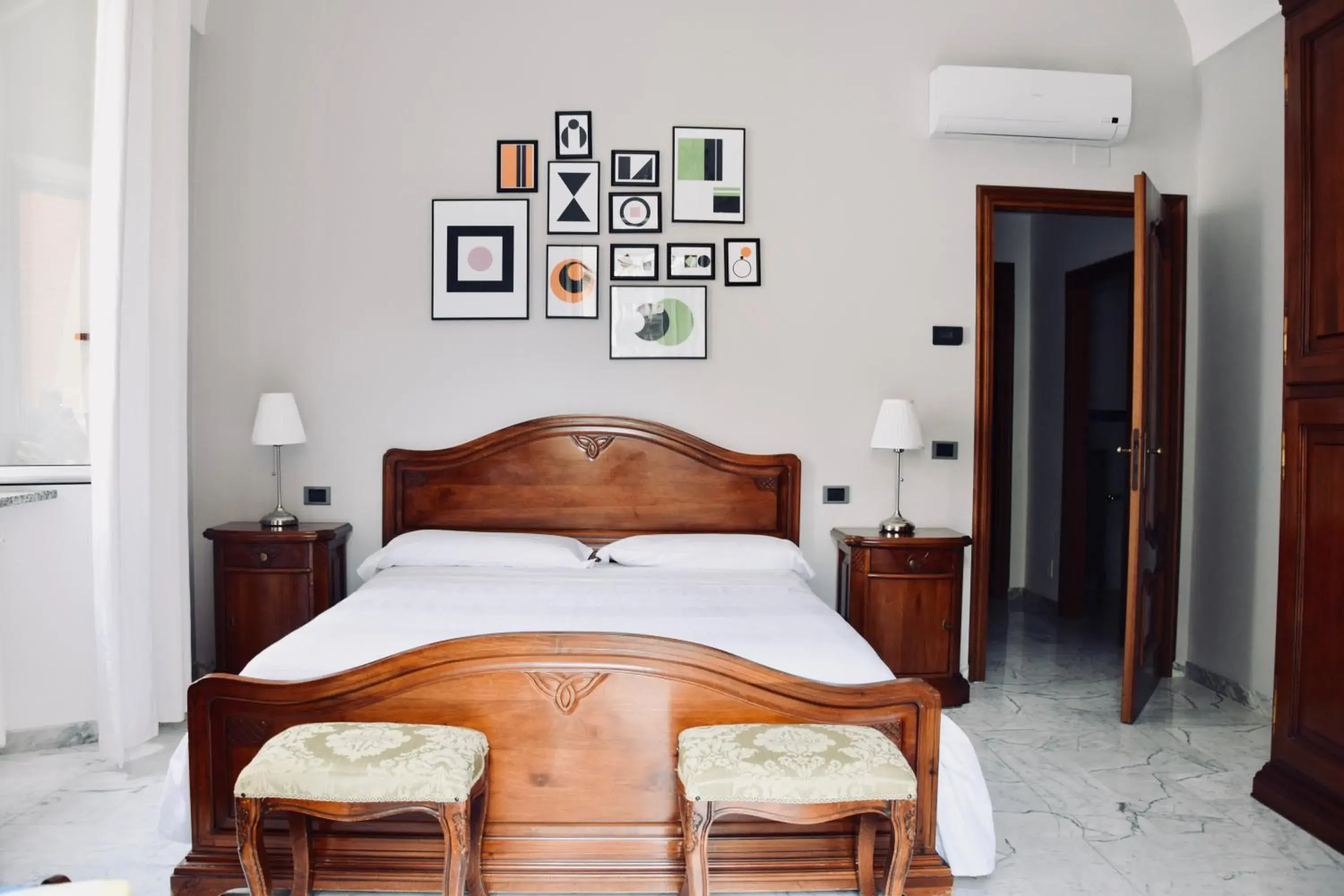 Double Room with Private Bathroom - single occupancy in Casa Cristina Double Room with Private Bathroom - single occupancy in Casa Cristina