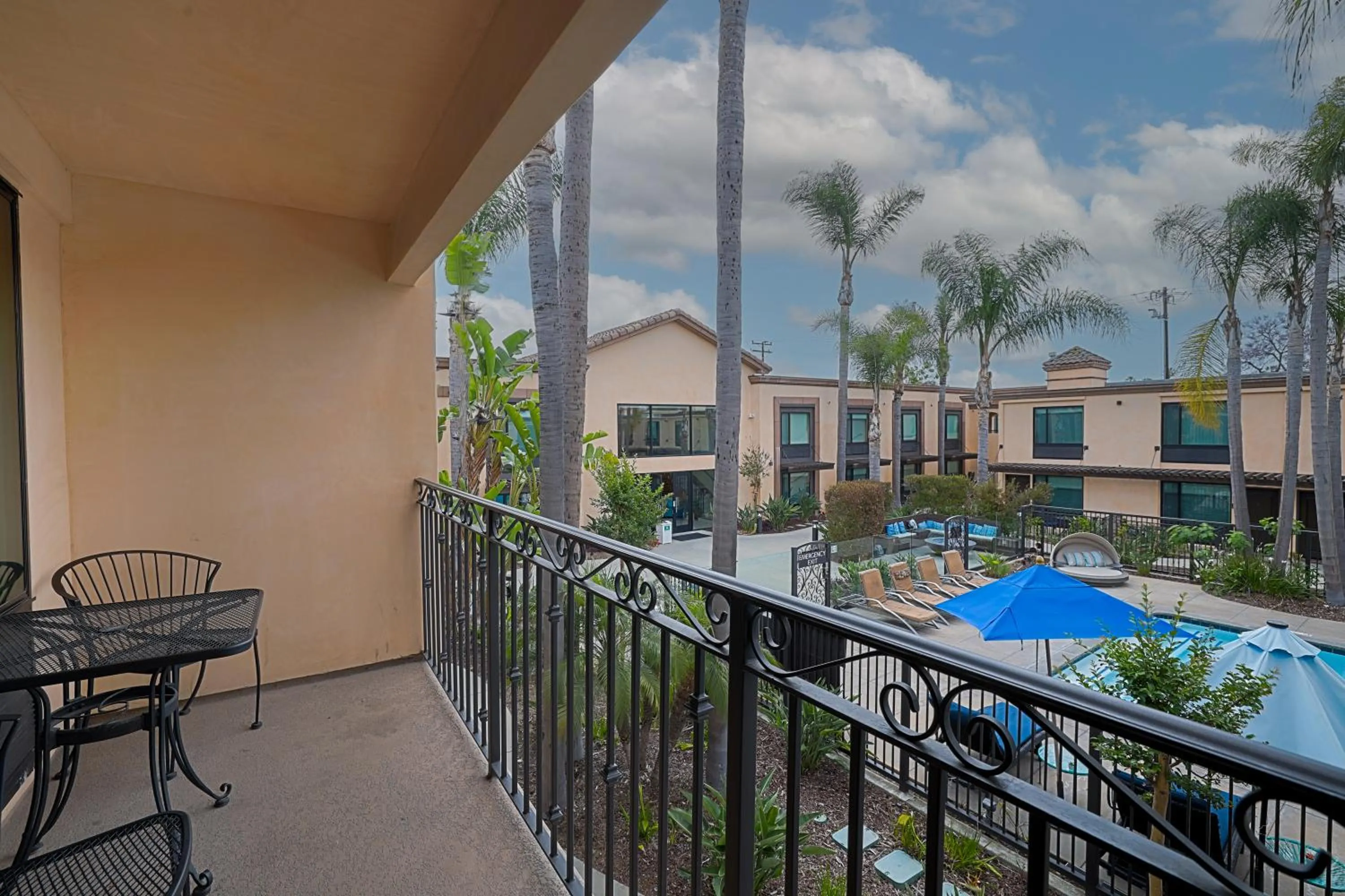 Balcony/Terrace in The Cove Hotel