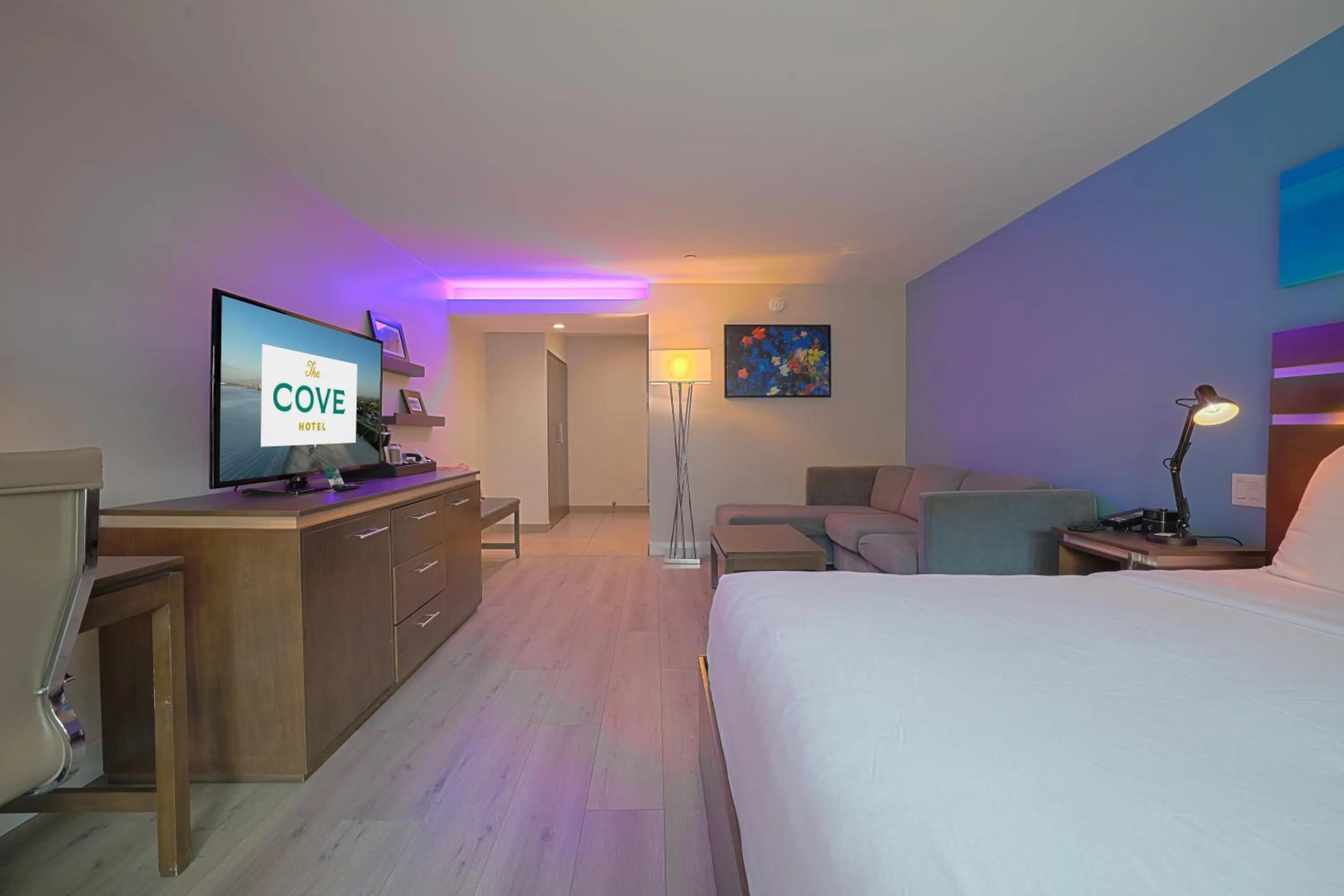 Bed in The Cove Hotel