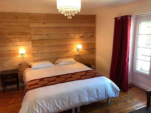 Bed in L'hostellerie de Sèvremont