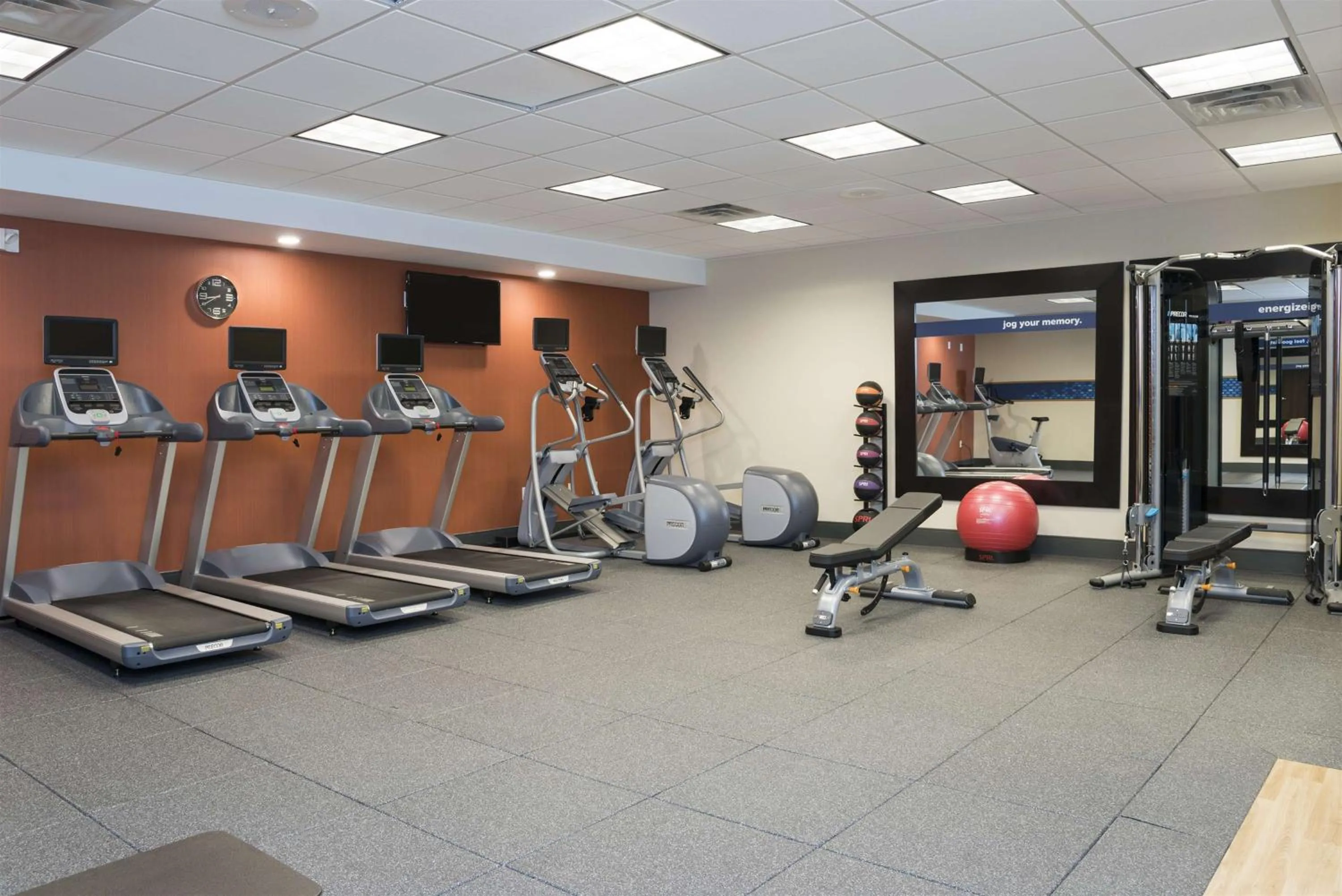 Fitness centre/facilities in Hampton Inn Westfield Indianapolis