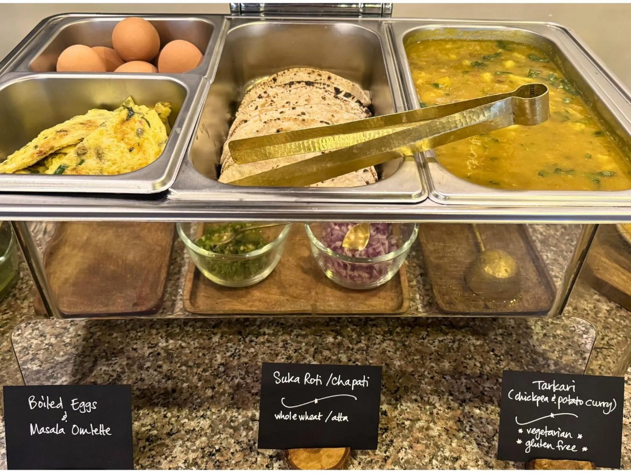 Food in Hotel Karuna