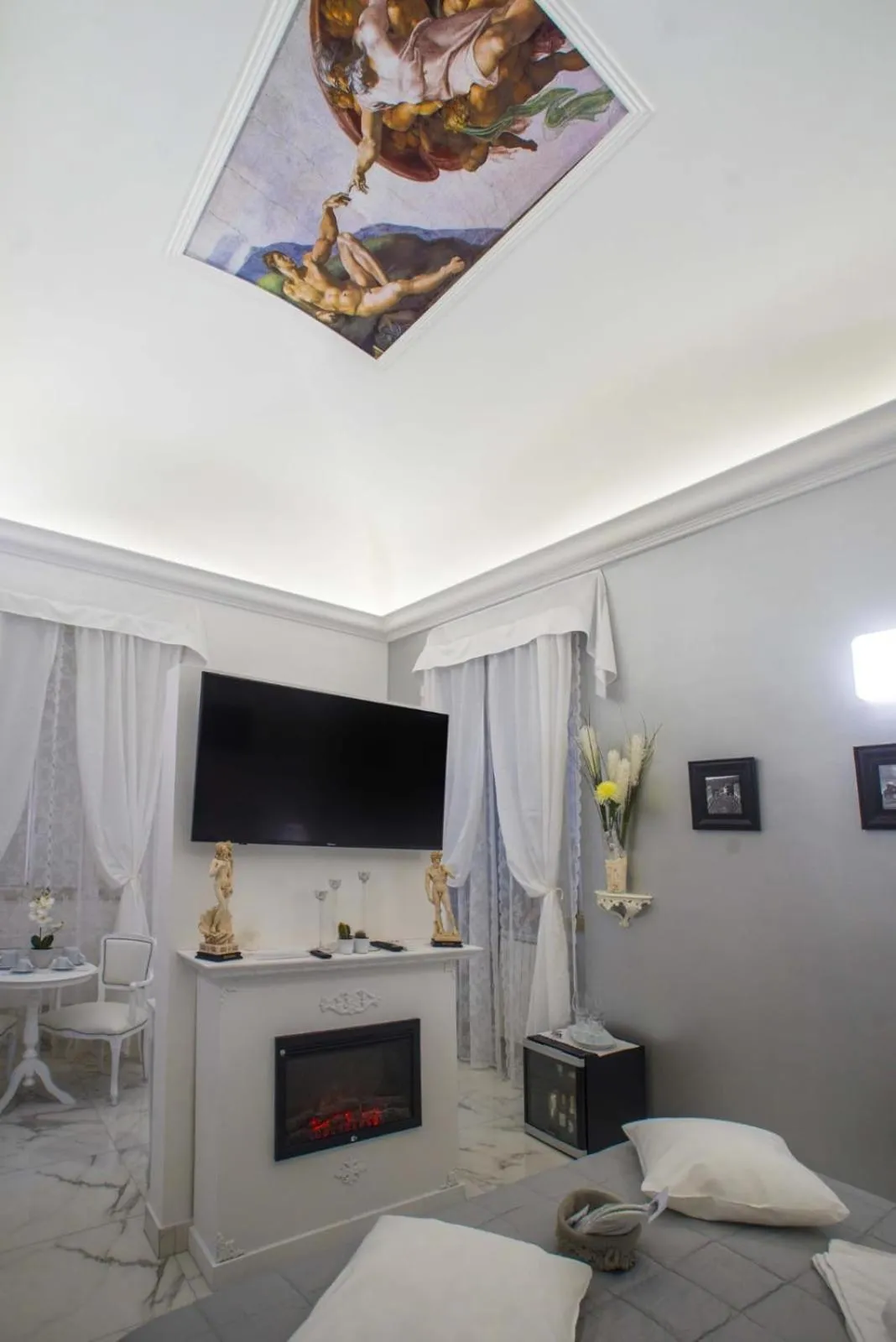 TV and multimedia in Barberini Dream