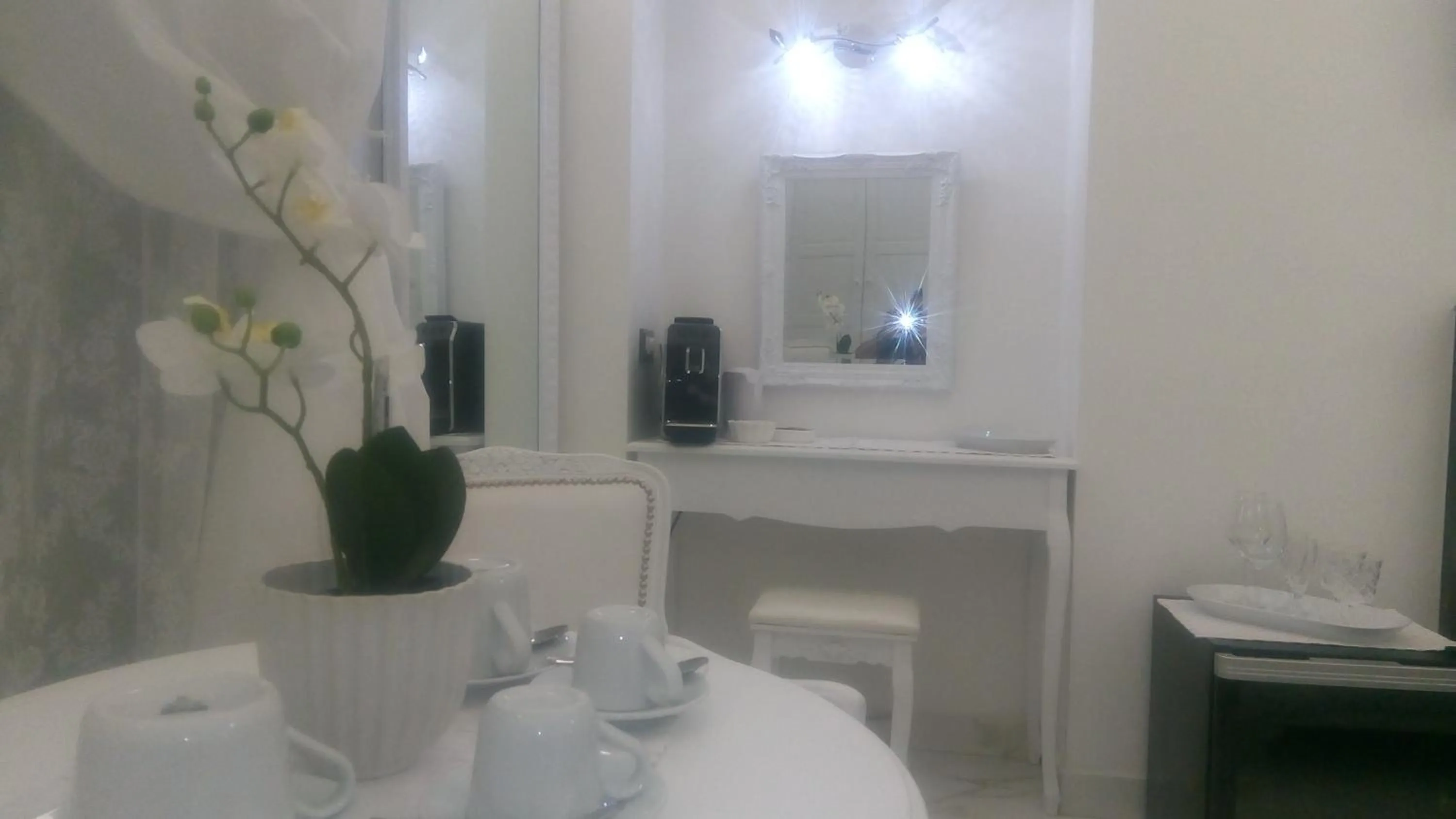 Photo of the whole room in Barberini Dream