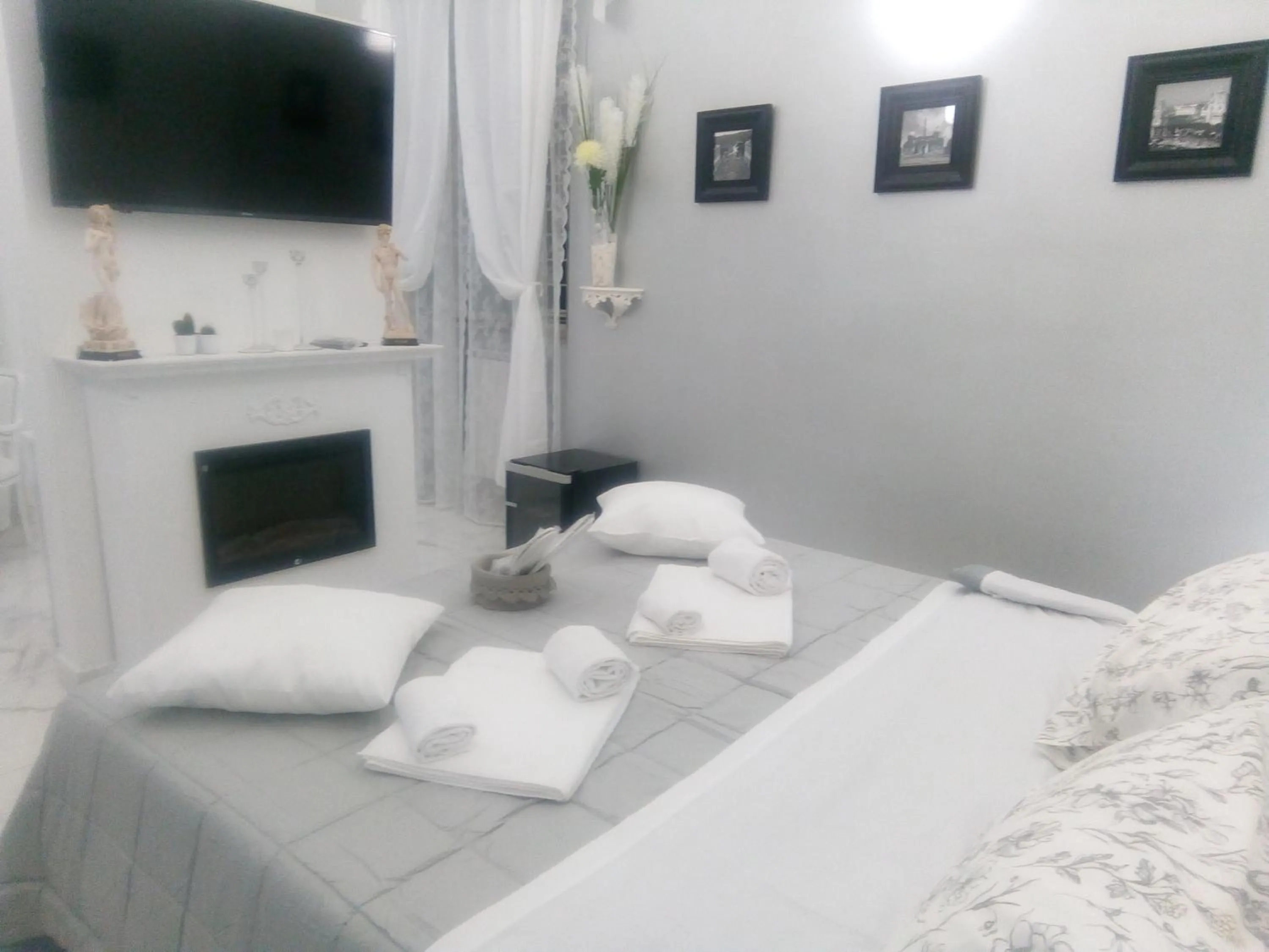 TV and multimedia, Bed in Barberini Dream