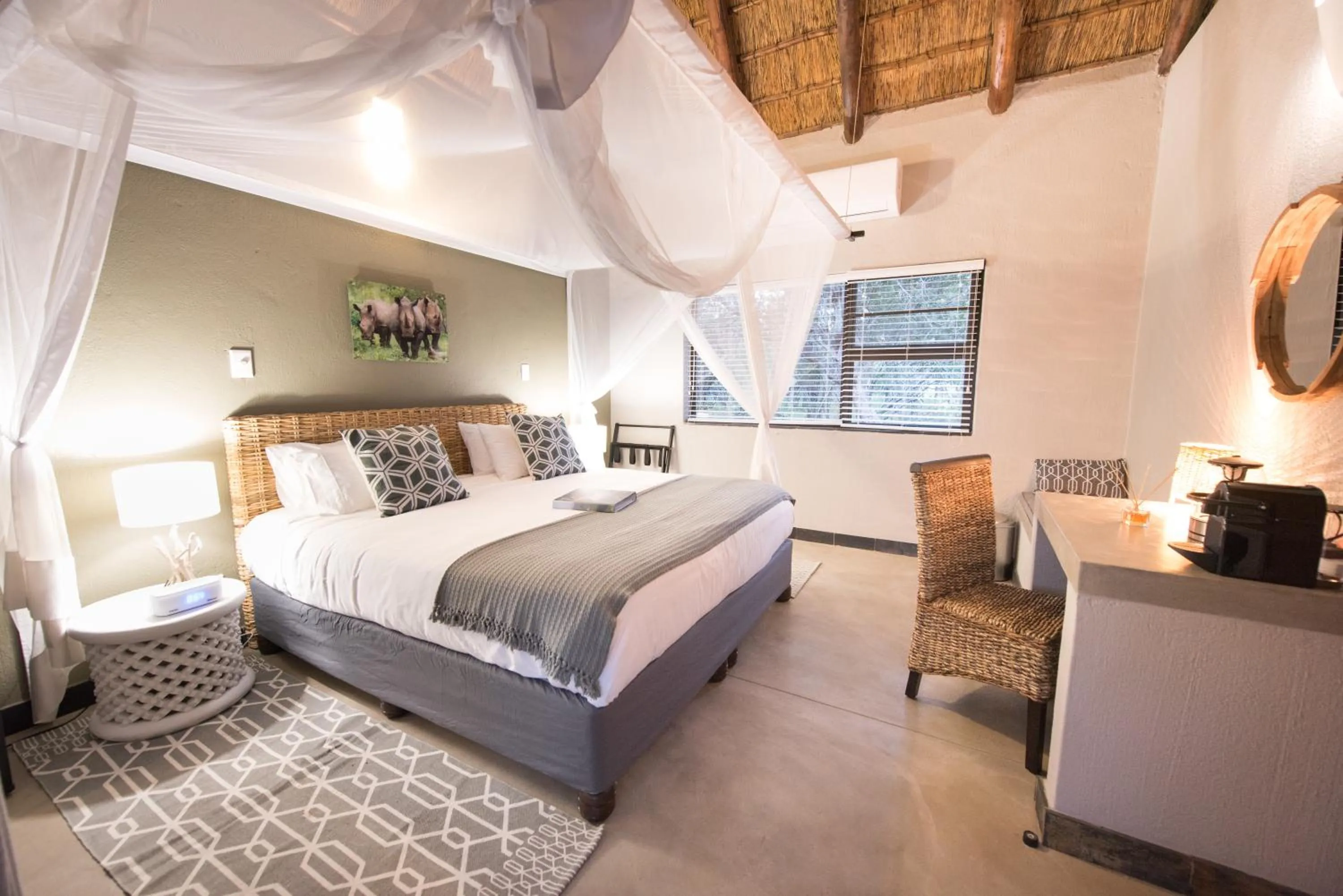 Photo of the whole room, Bed in Bushbaby River Lodge