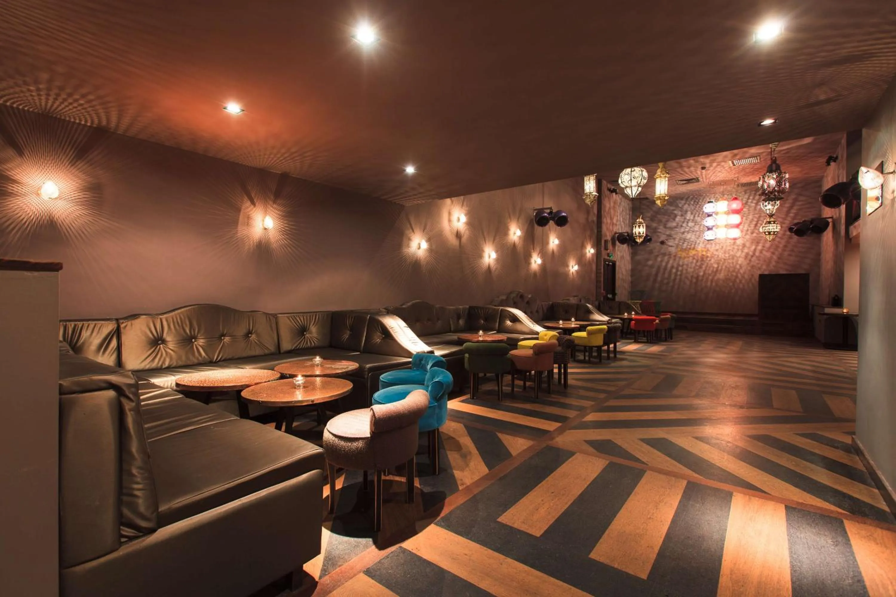 Lounge or bar in Park Plaza Cardiff