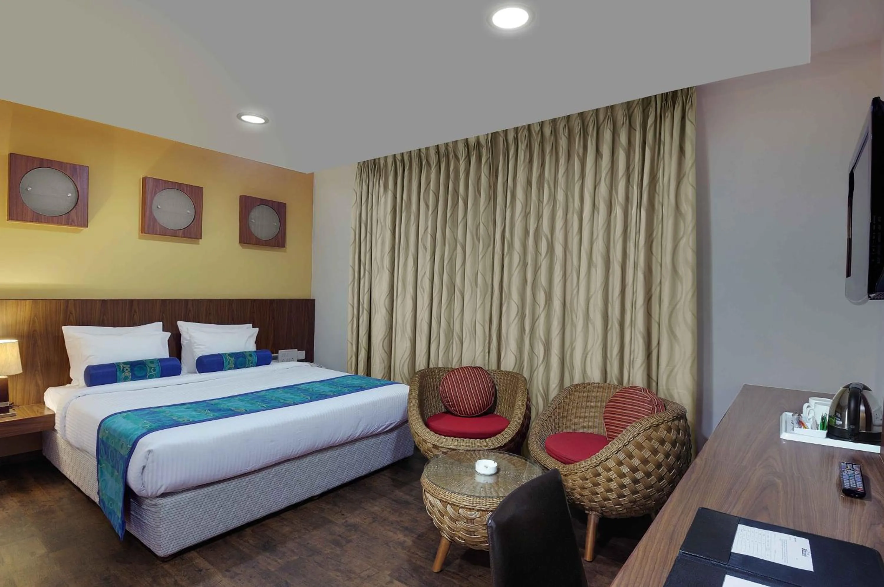 Photo of the whole room, Bed in GeeKay Millenniaa