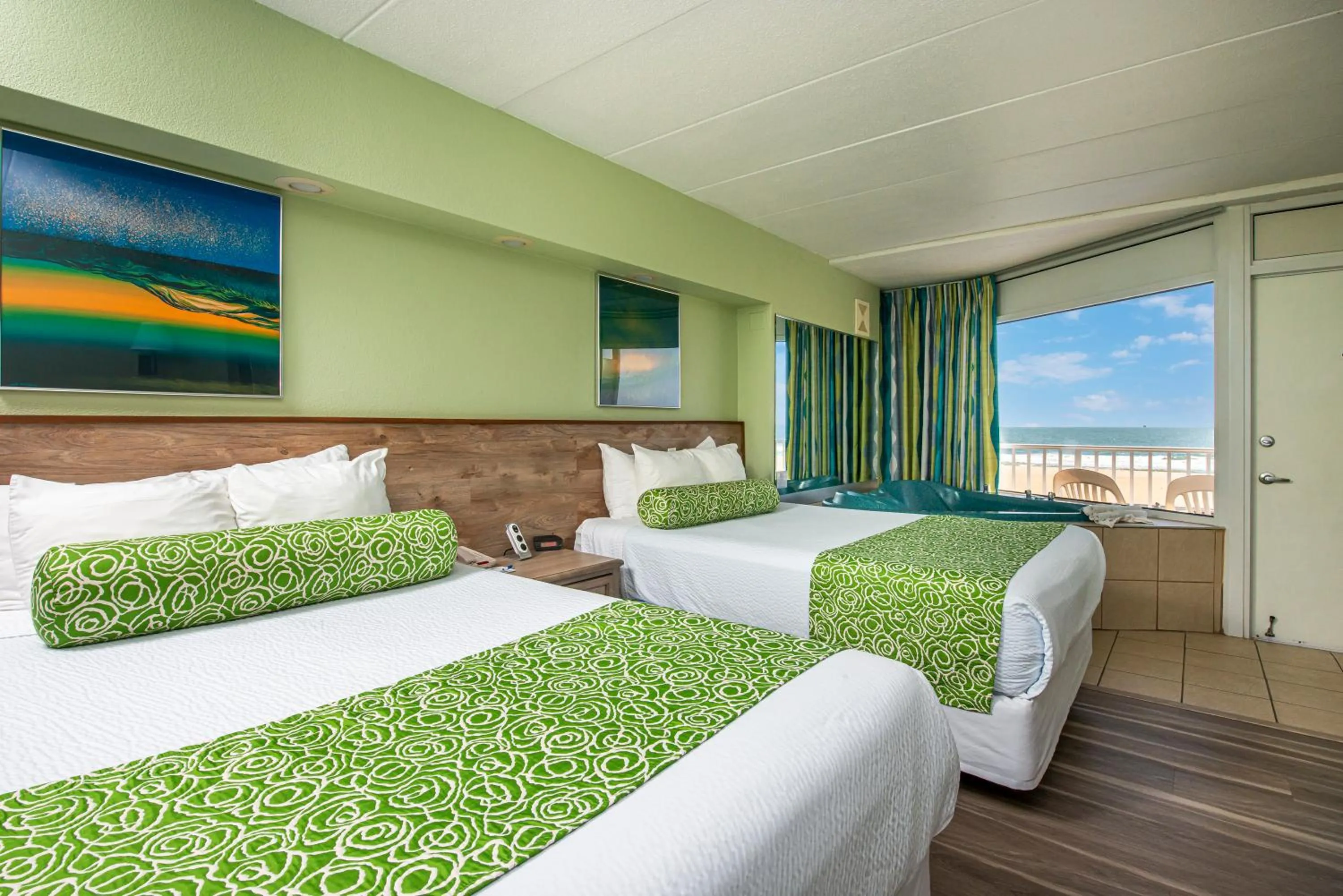 Bed in The Schooner Inn