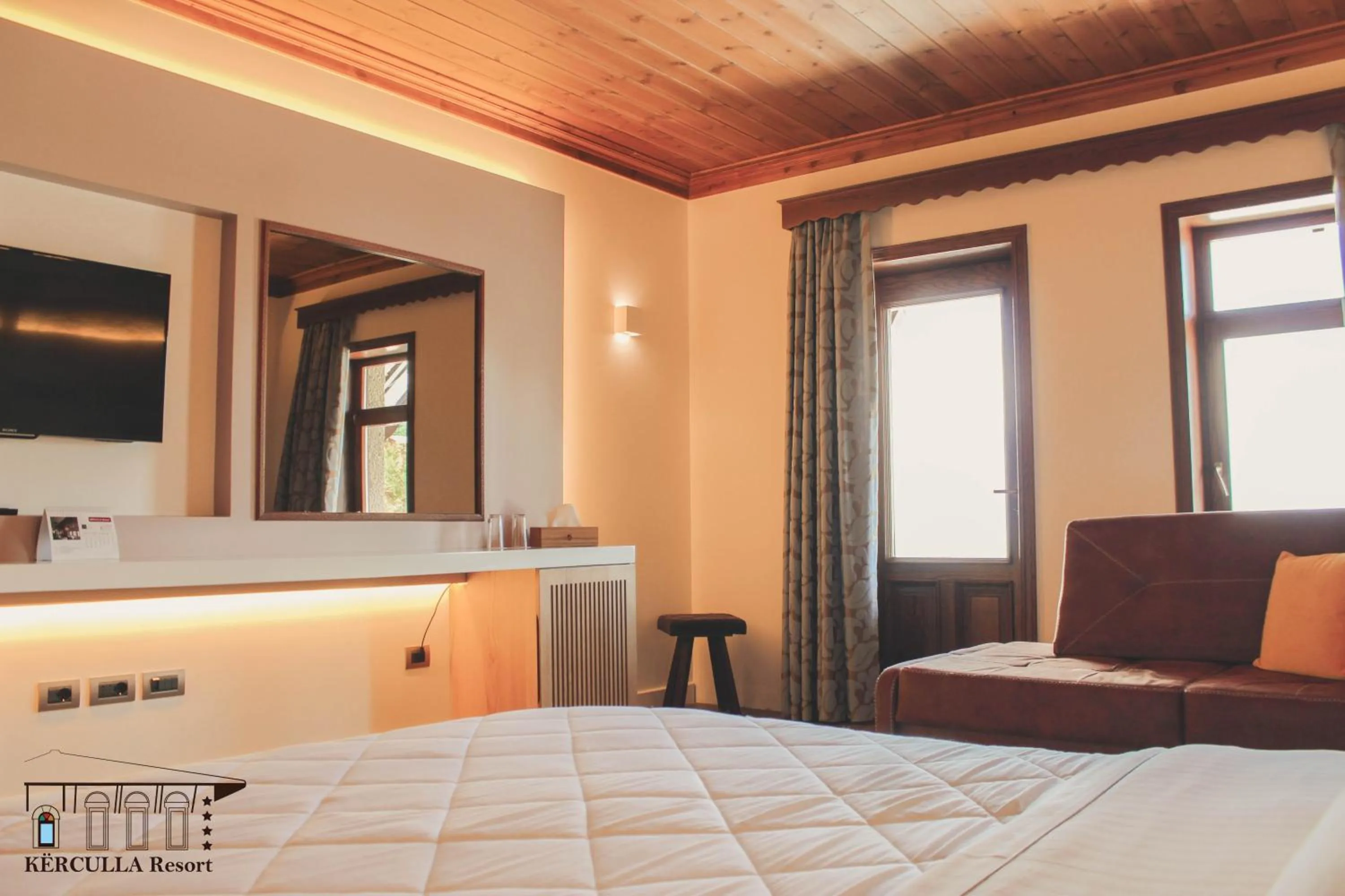 TV and multimedia, Bed in KERCULLA Resort