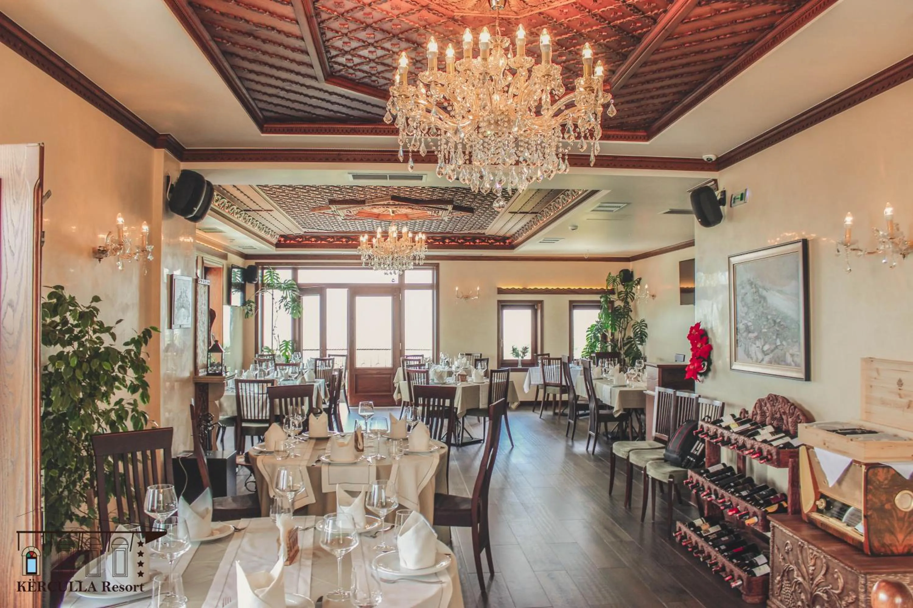 Restaurant/places to eat in KERCULLA Resort