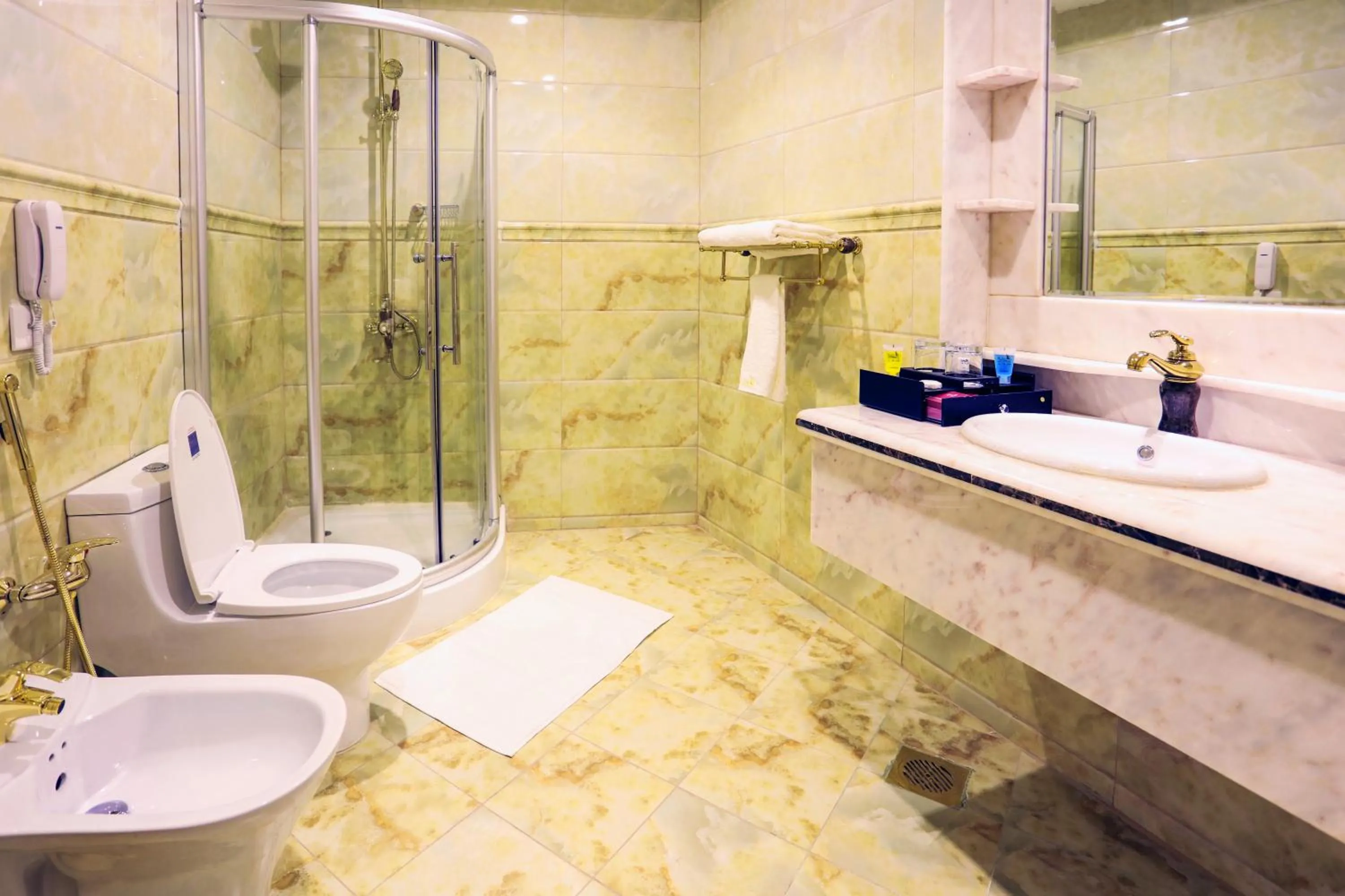 Bathroom in فندق هلا ان