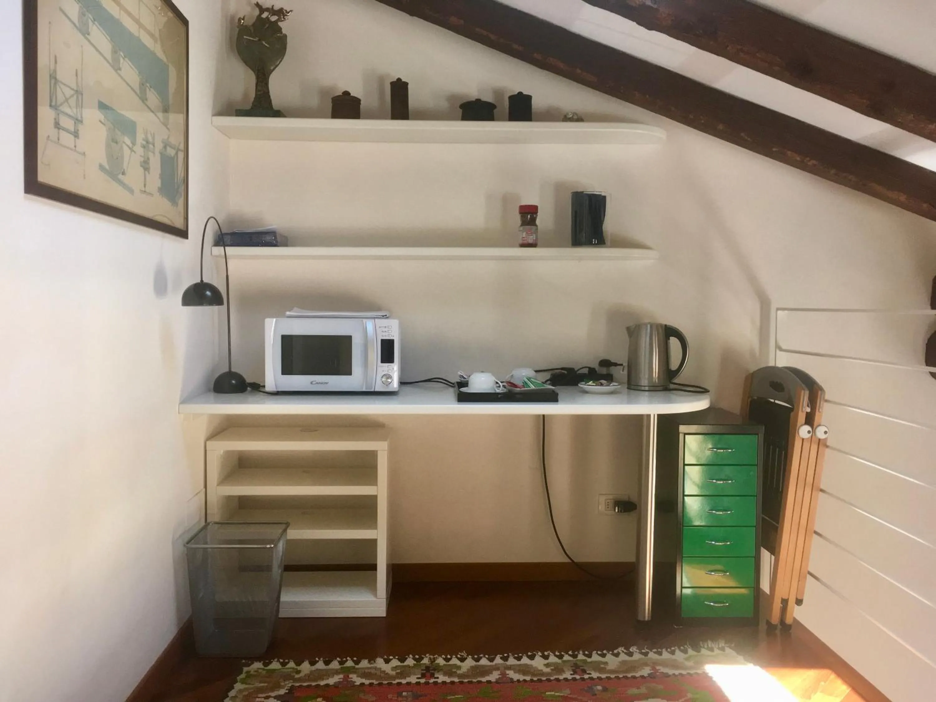 Coffee/tea facilities in B&B Griffoni 7