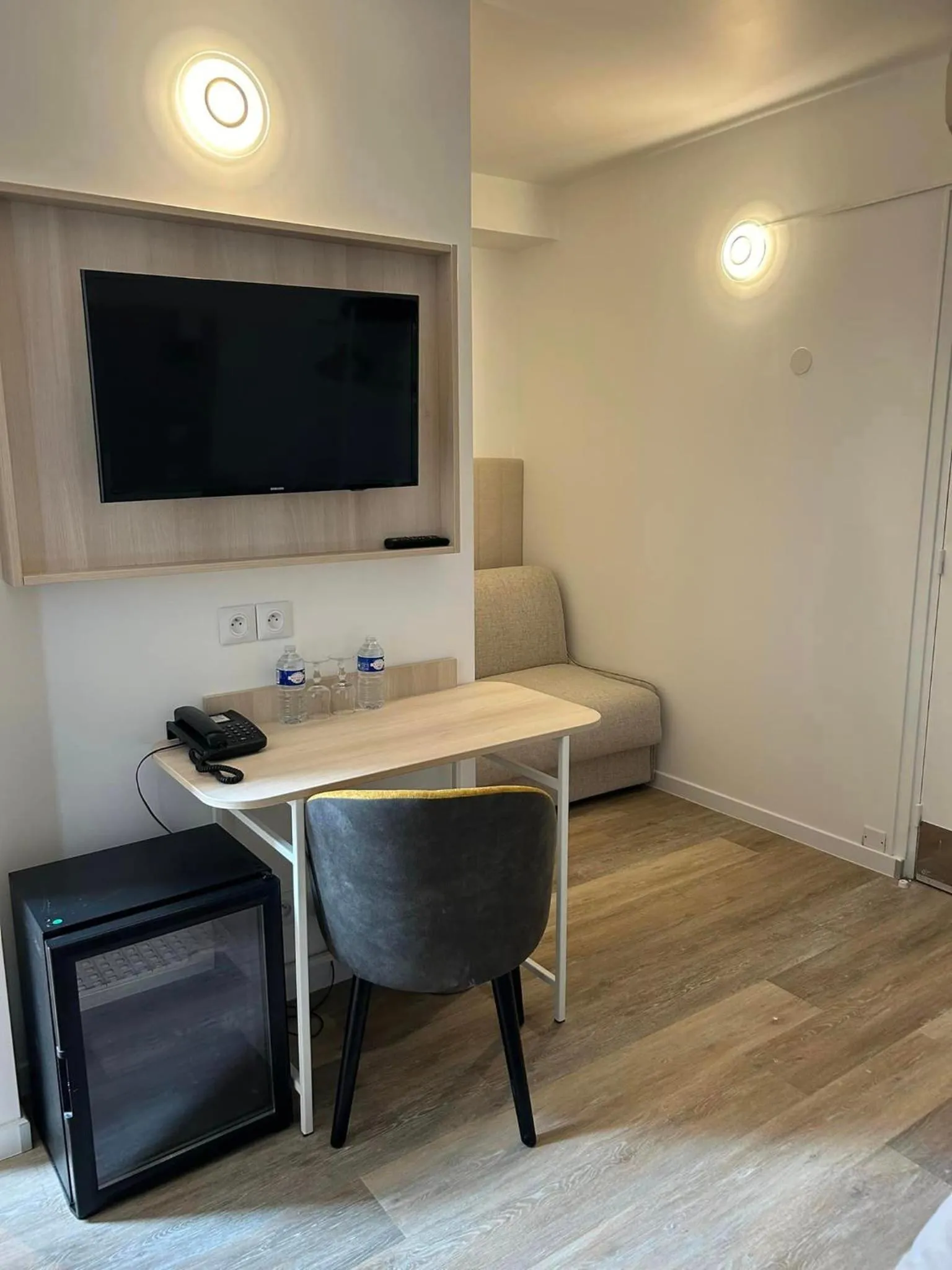 oven in Hôtel Derby Eiffel