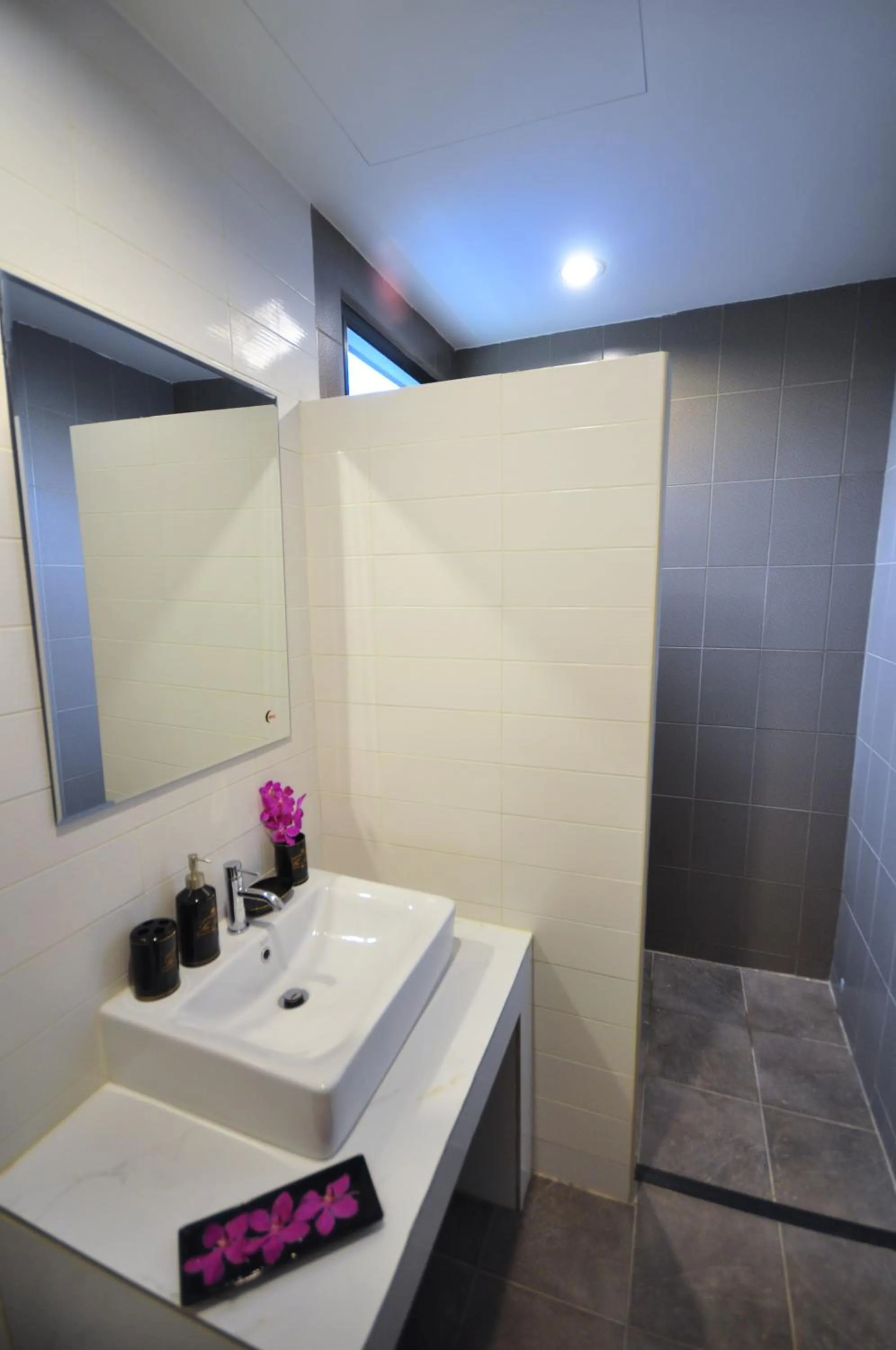 Bathroom in Chiangmai S.P. Hotel