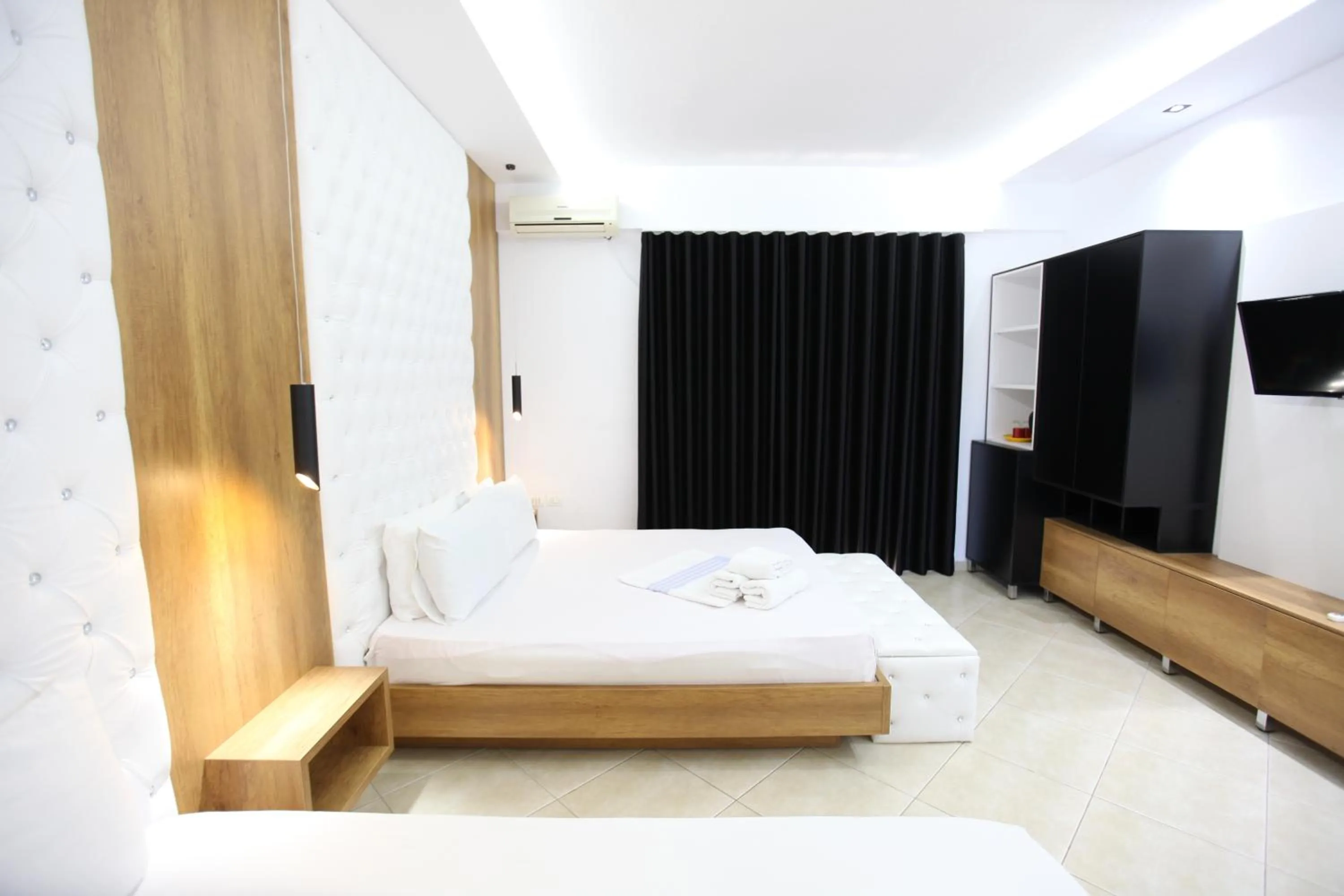 Bedroom, Bed in Ksamil Central Park Hotel