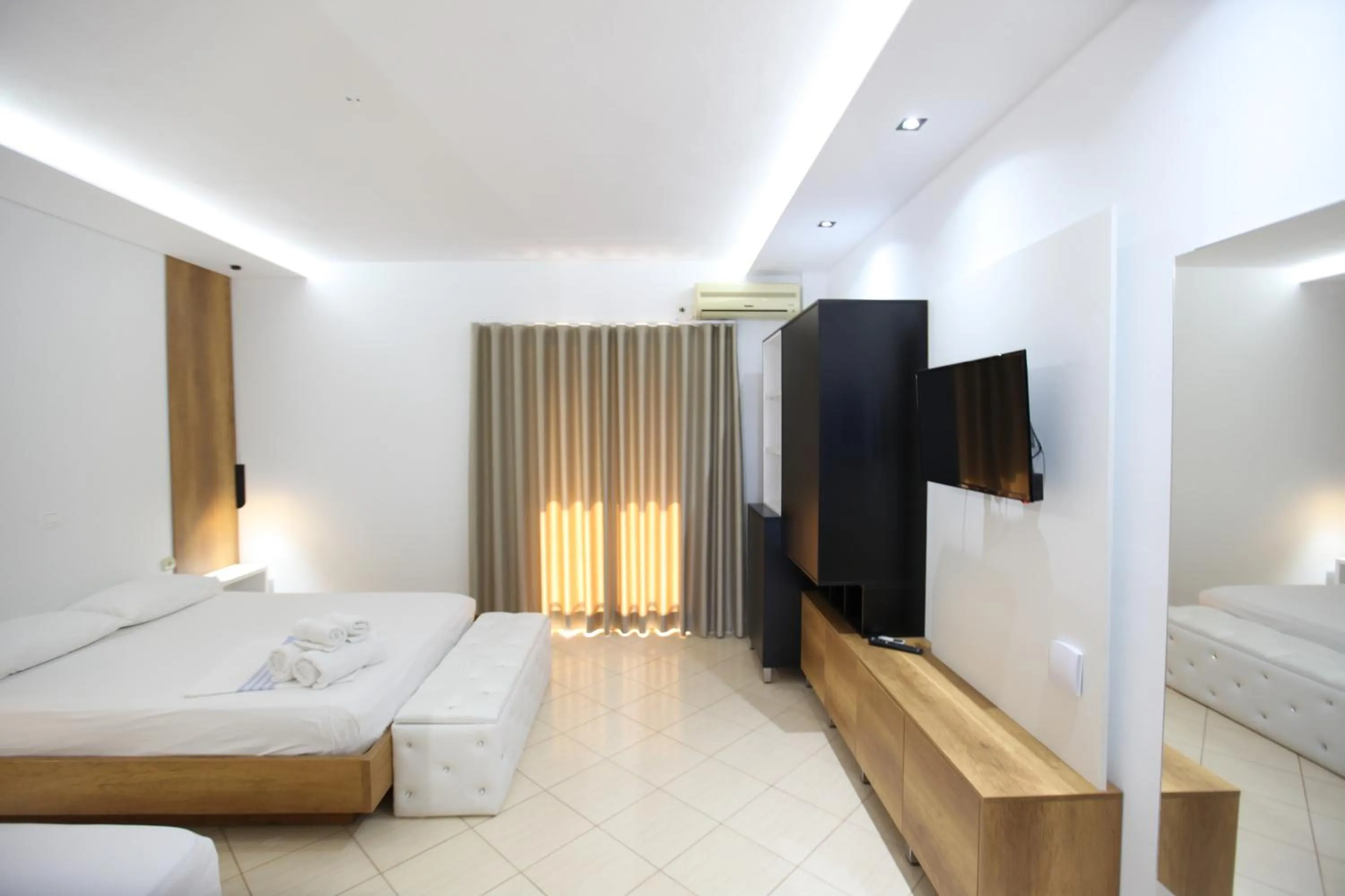 Photo of the whole room, Bed in Ksamil Central Park Hotel