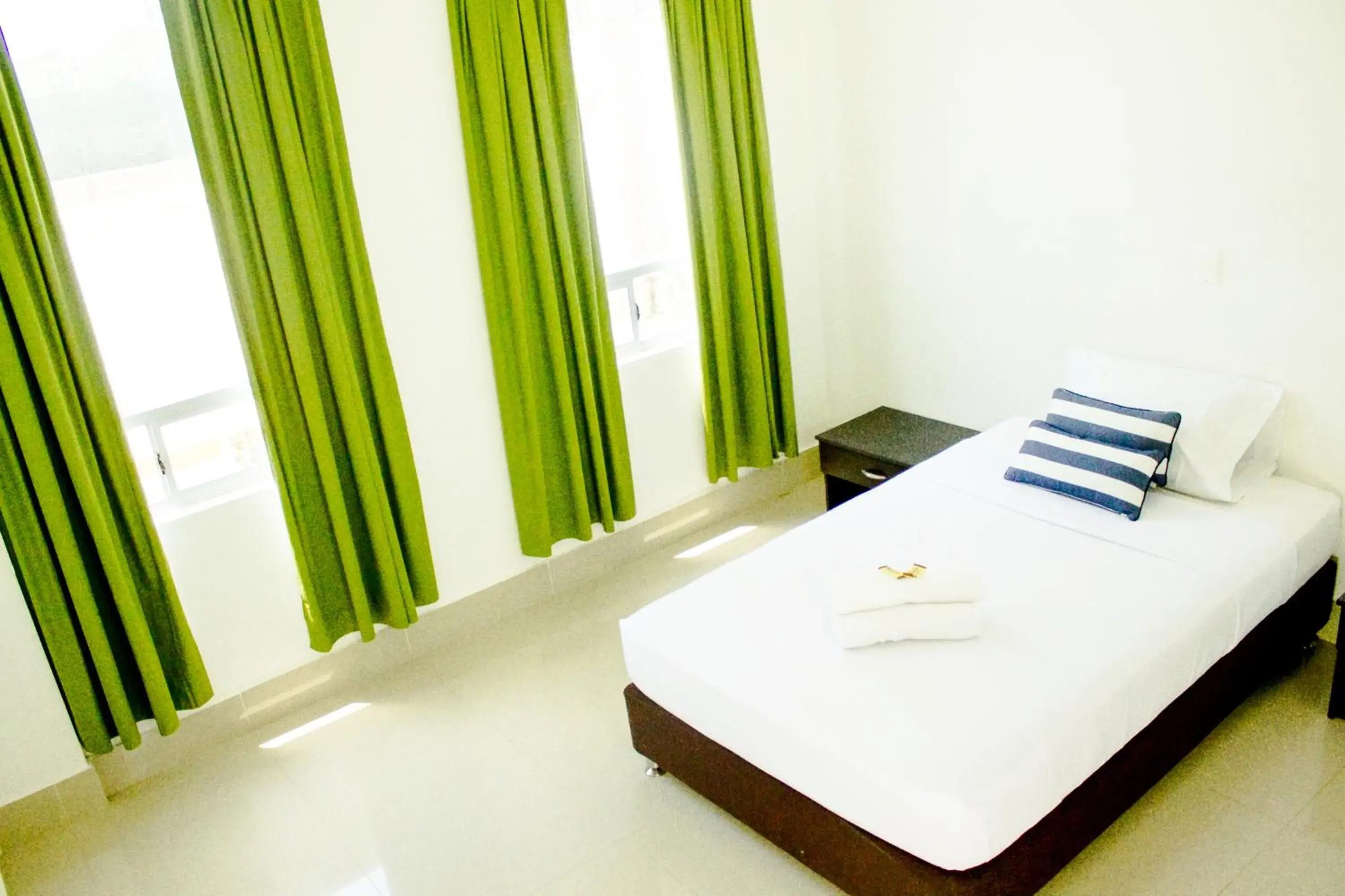 Single Room - single occupancy in Hotel Las Olas Mamonal Single Room - single occupancy in Hotel Las Olas Mamonal