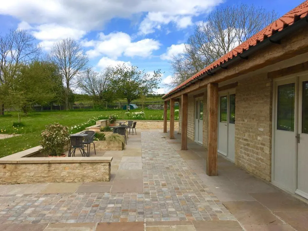 Patio in The Horseshoe Country Inn