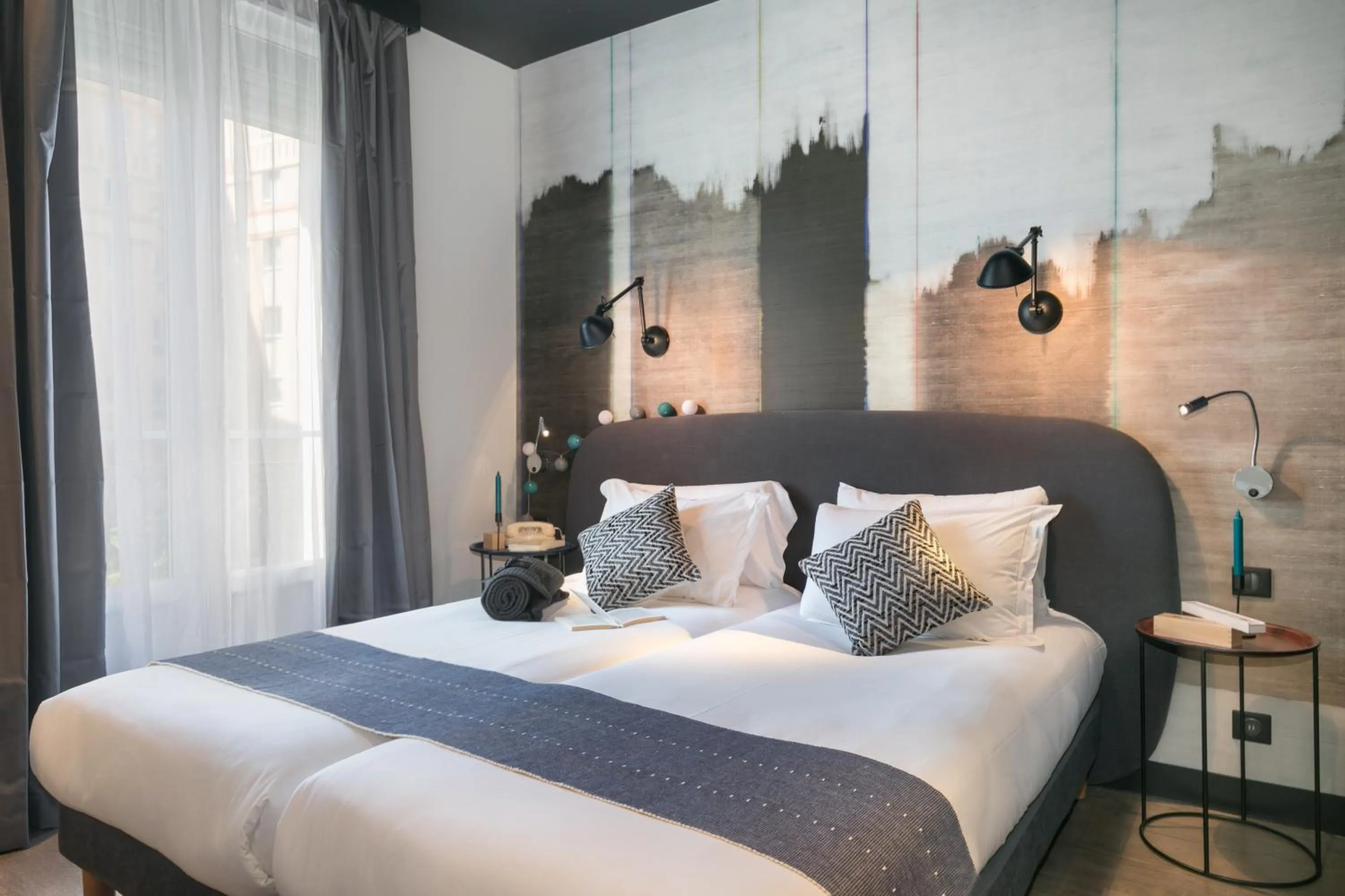 Bedroom, Bed in Hotel So’Co by Happyculture