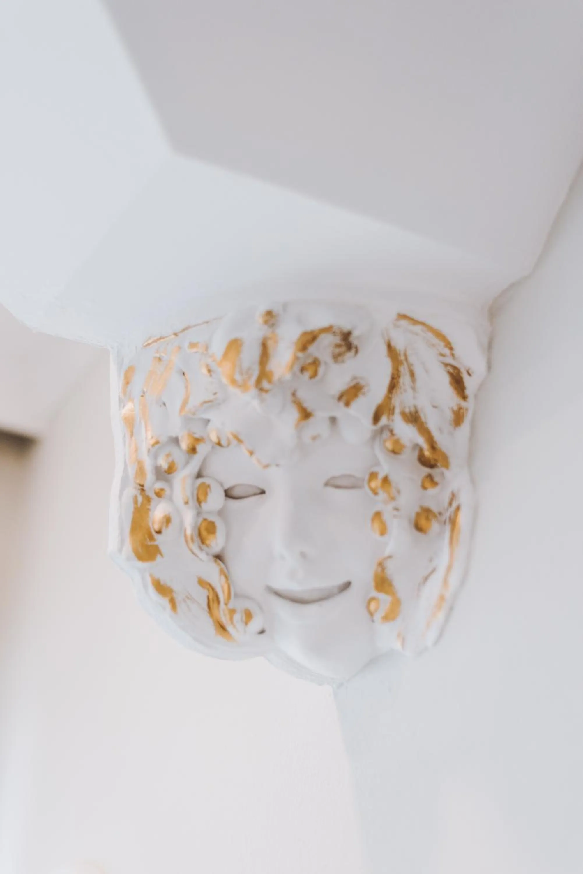 Communal lounge/ TV room in Ambienthotel Tassilo