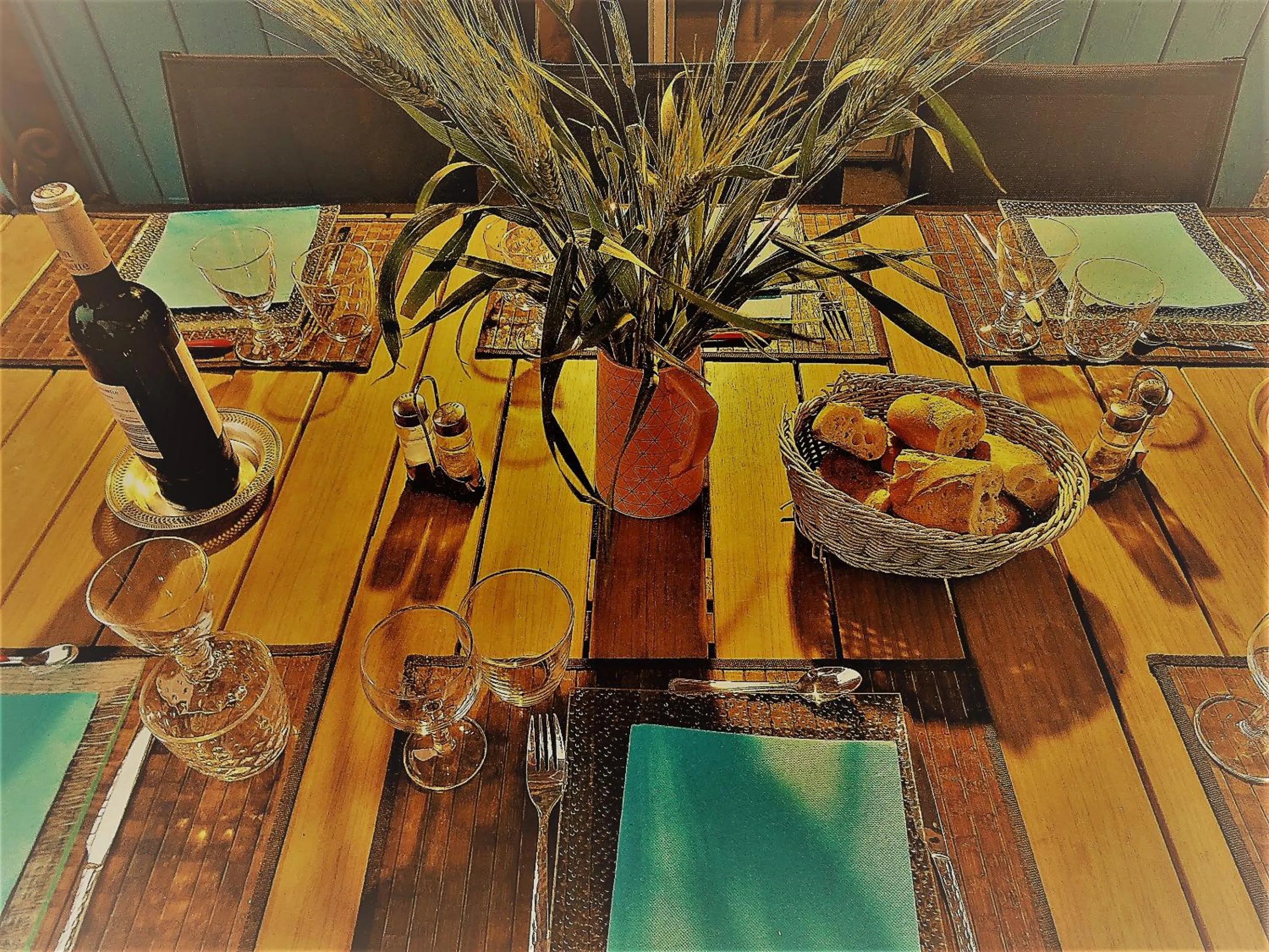 Restaurant/places to eat in Les Jardins d'Eleusis