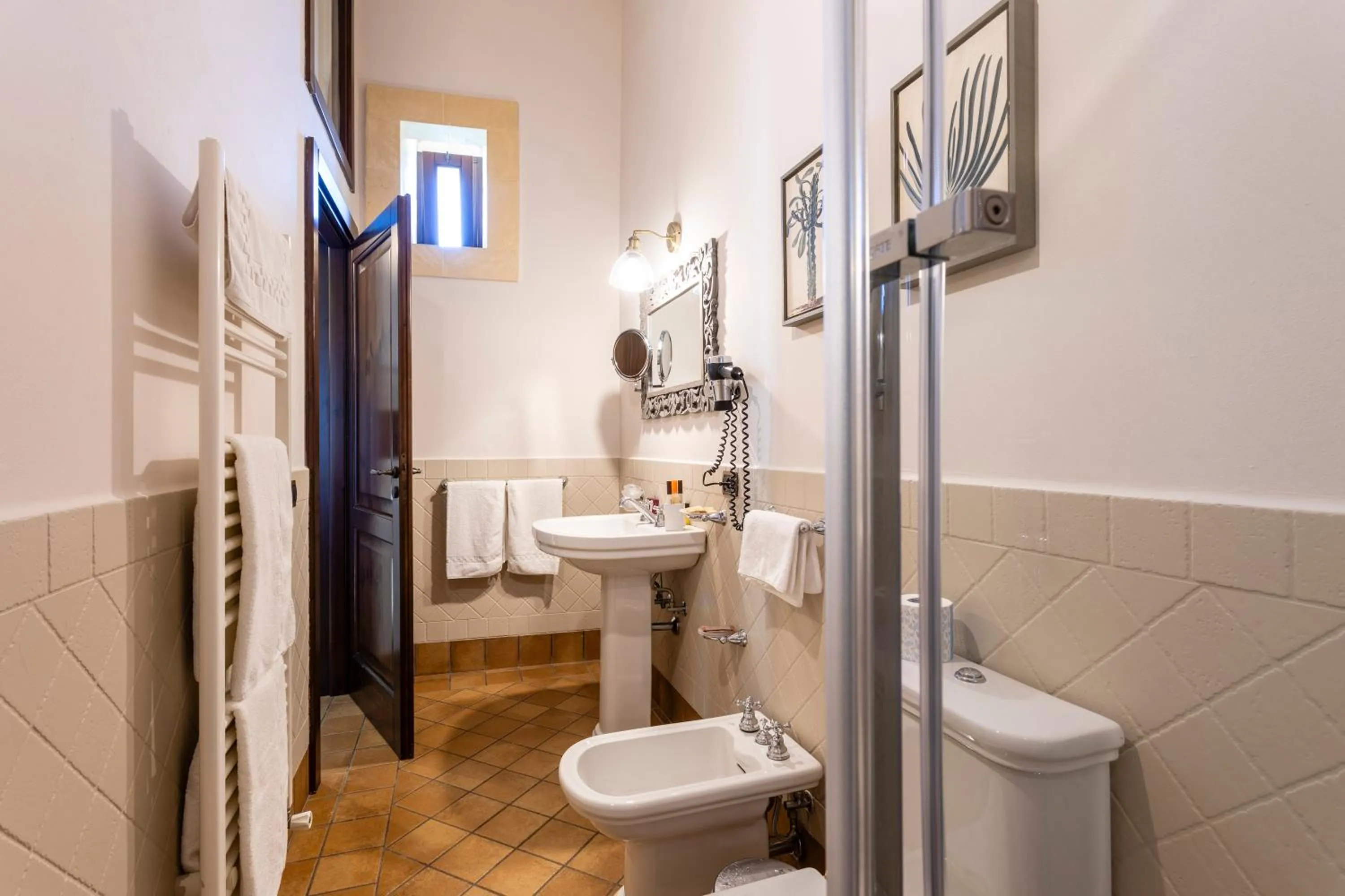Bathroom in Relais Torre Marabino