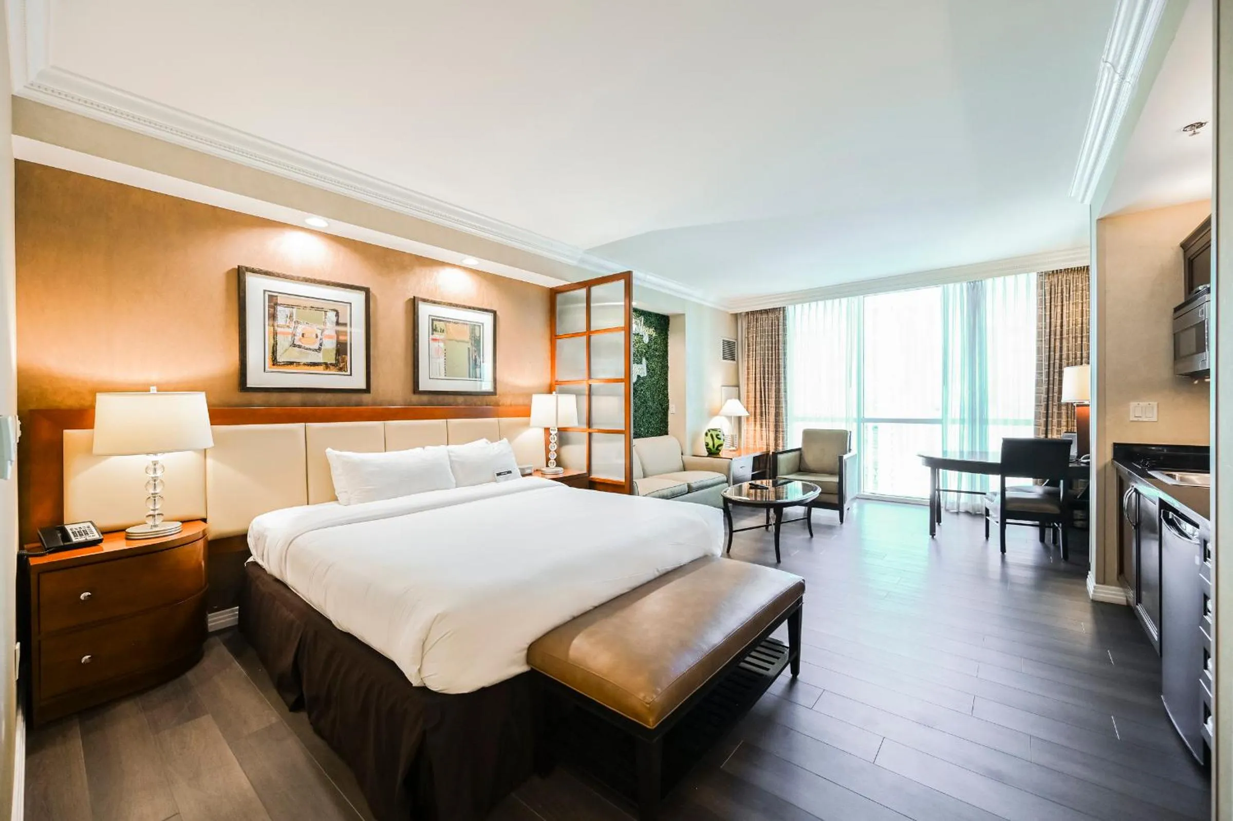 Bed in Signature Rental by Owner Direct