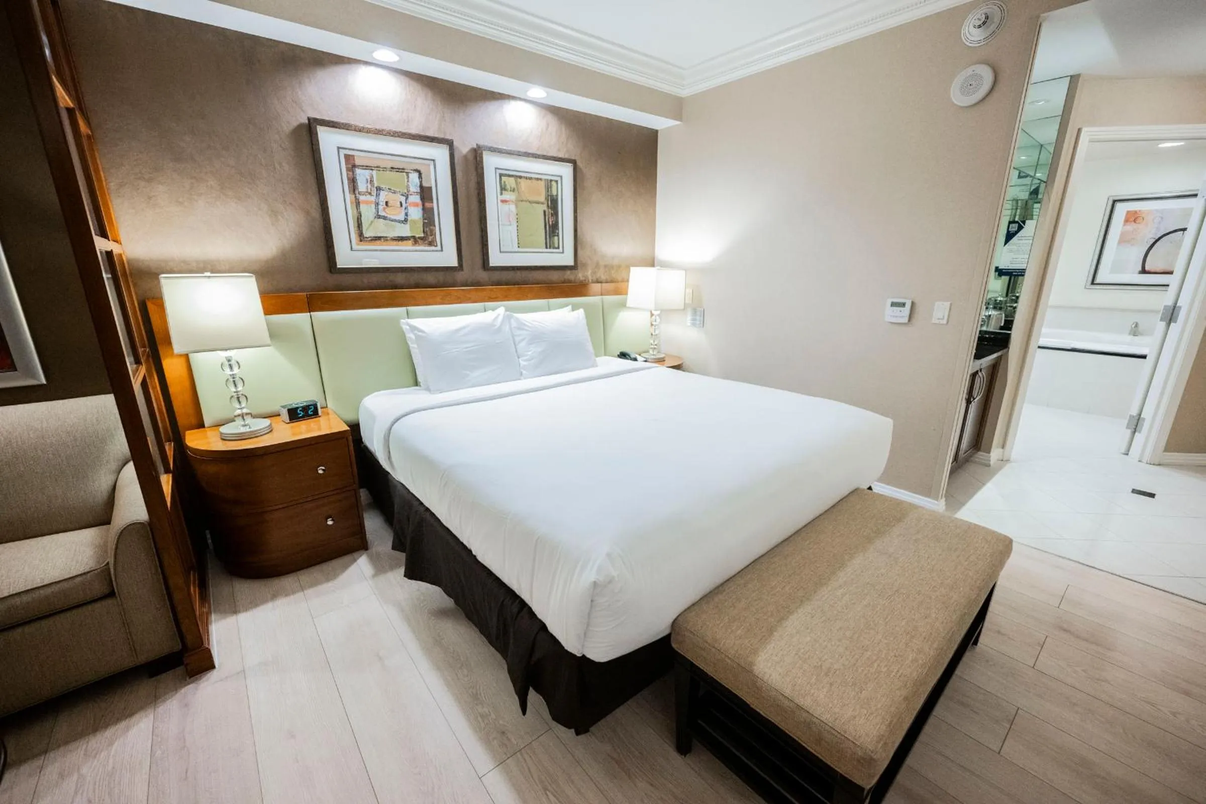 Bedroom, Bed in Signature Rental by Owner Direct