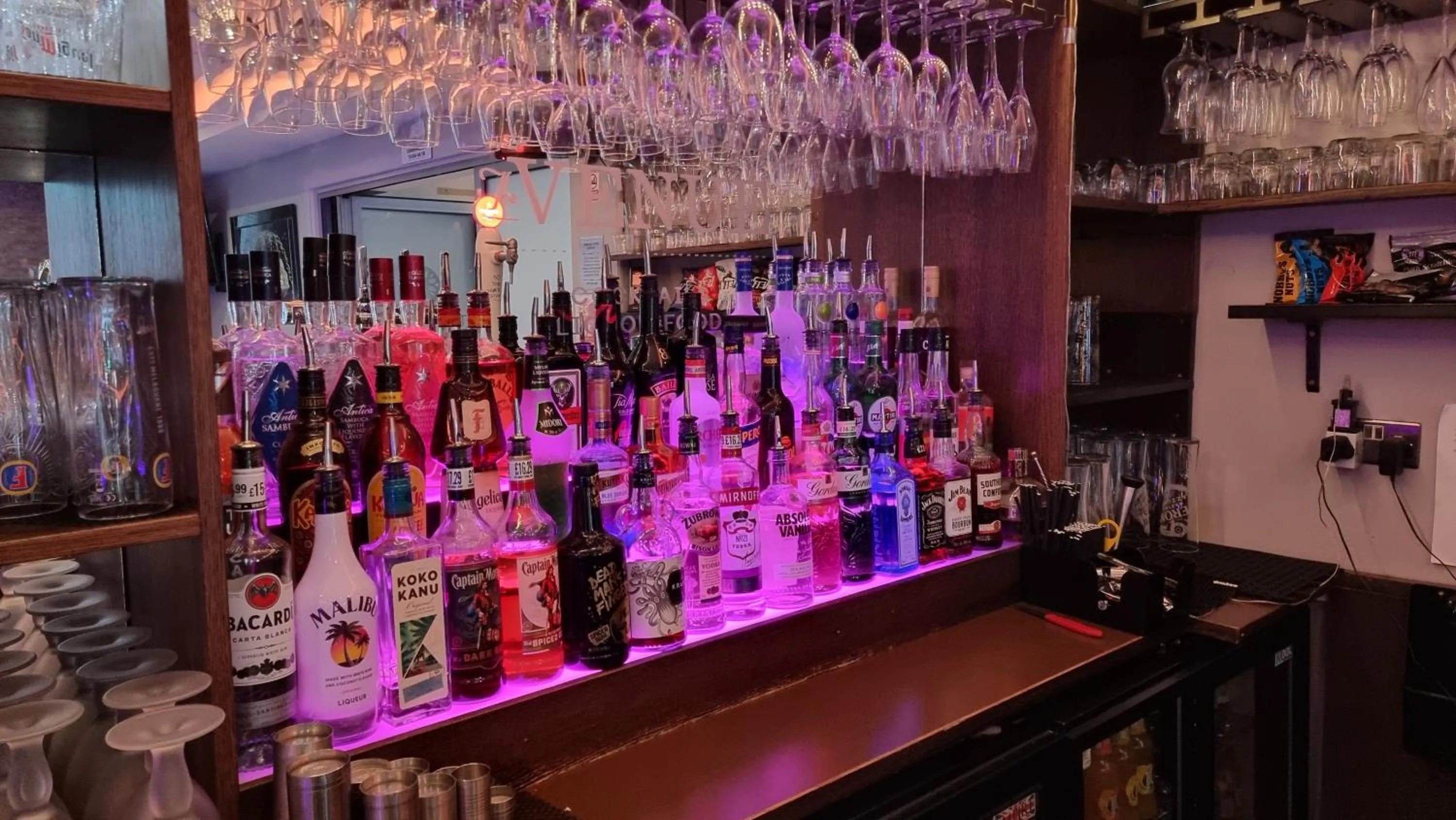 Lounge or bar in The Avenue Hotel Ltd