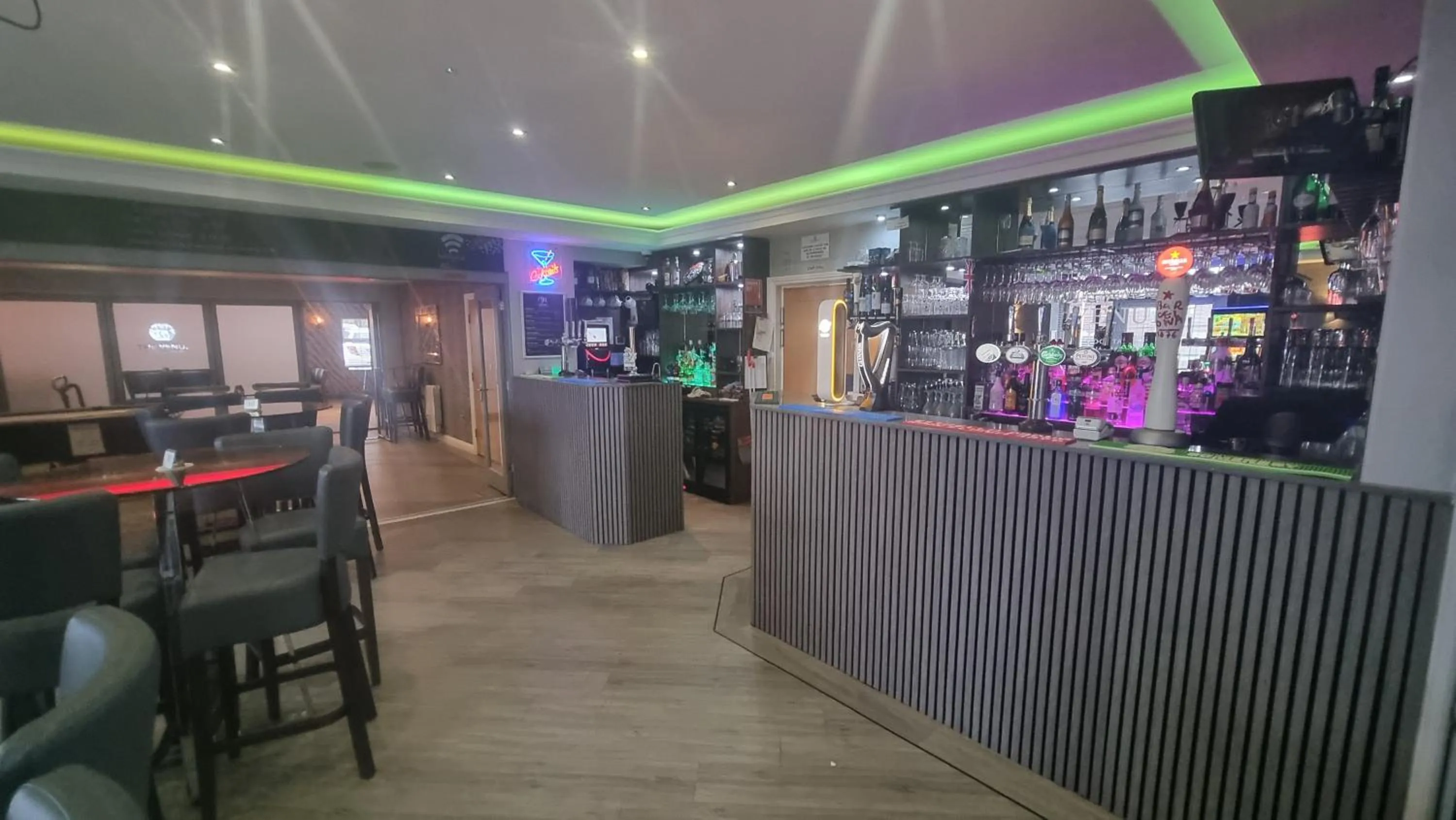 Lounge or bar in The Avenue Hotel Ltd