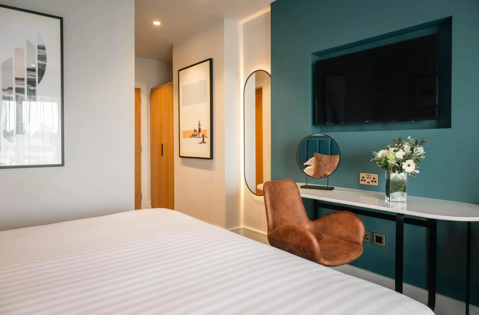 Bed in Waterford Viking Hotel