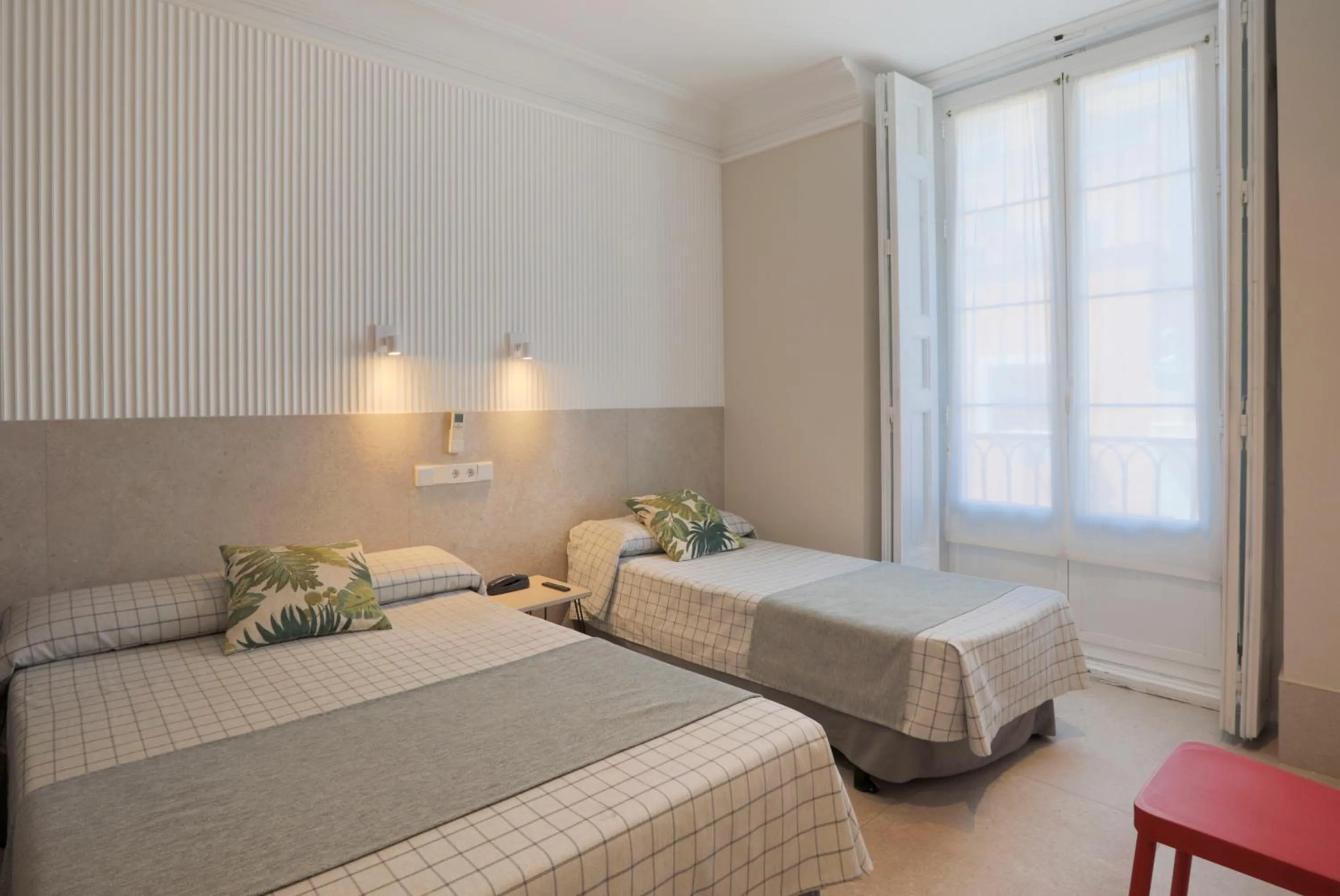 Photo of the whole room, Bed in Hostal Castilla II Puerta del Sol