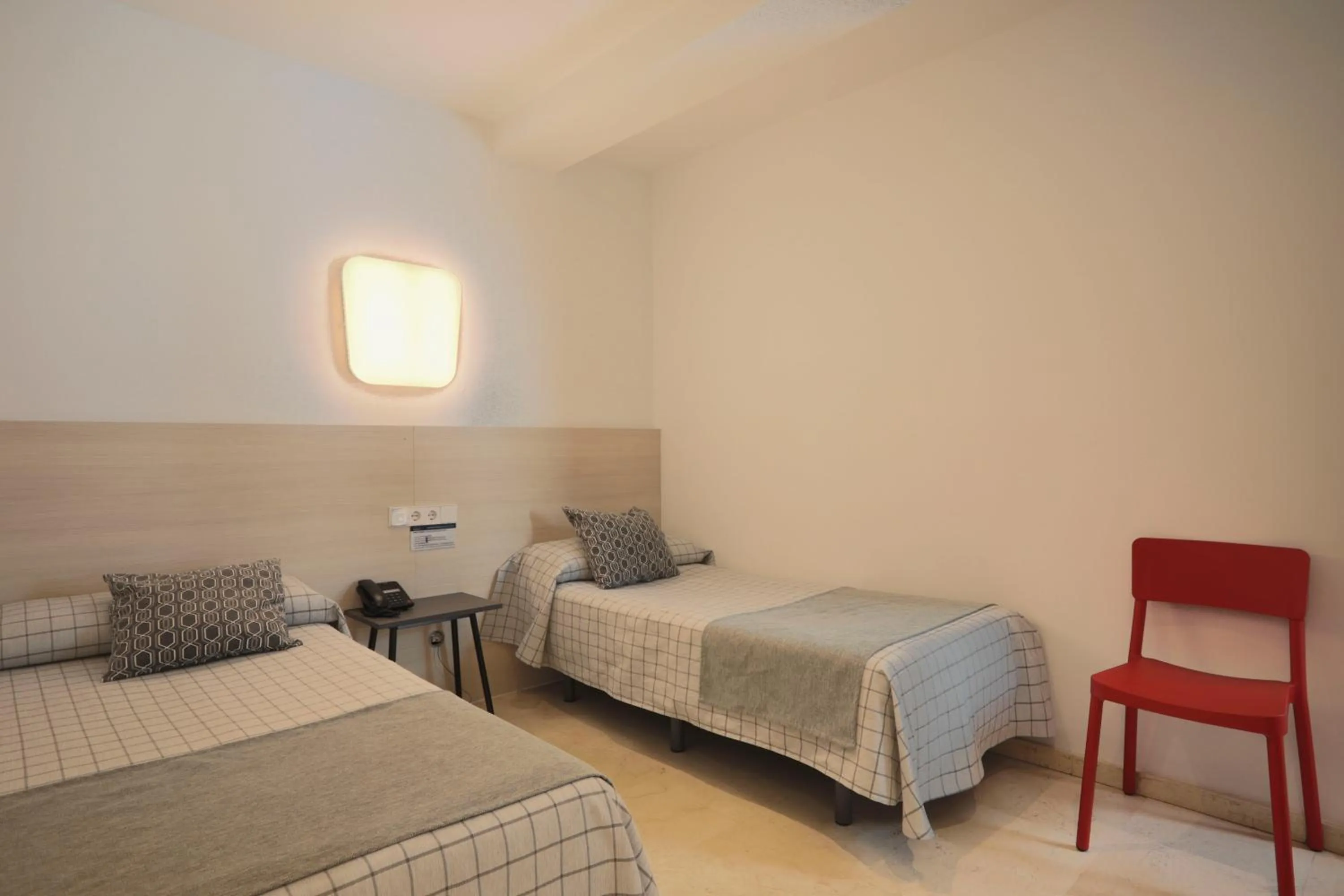 Photo of the whole room, Bed in Hostal Castilla II Puerta del Sol